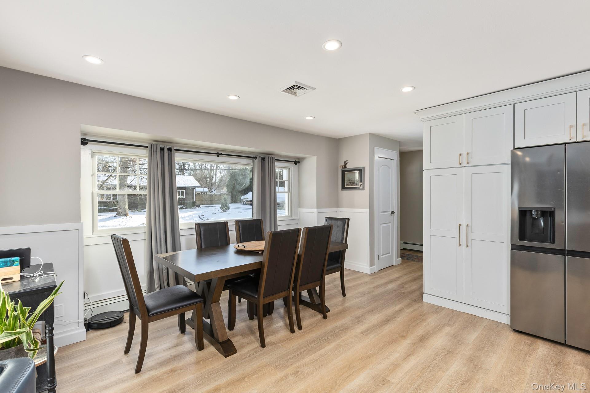 #17 photo, 49 Lexington Avenue, Smithtown , NY 11787