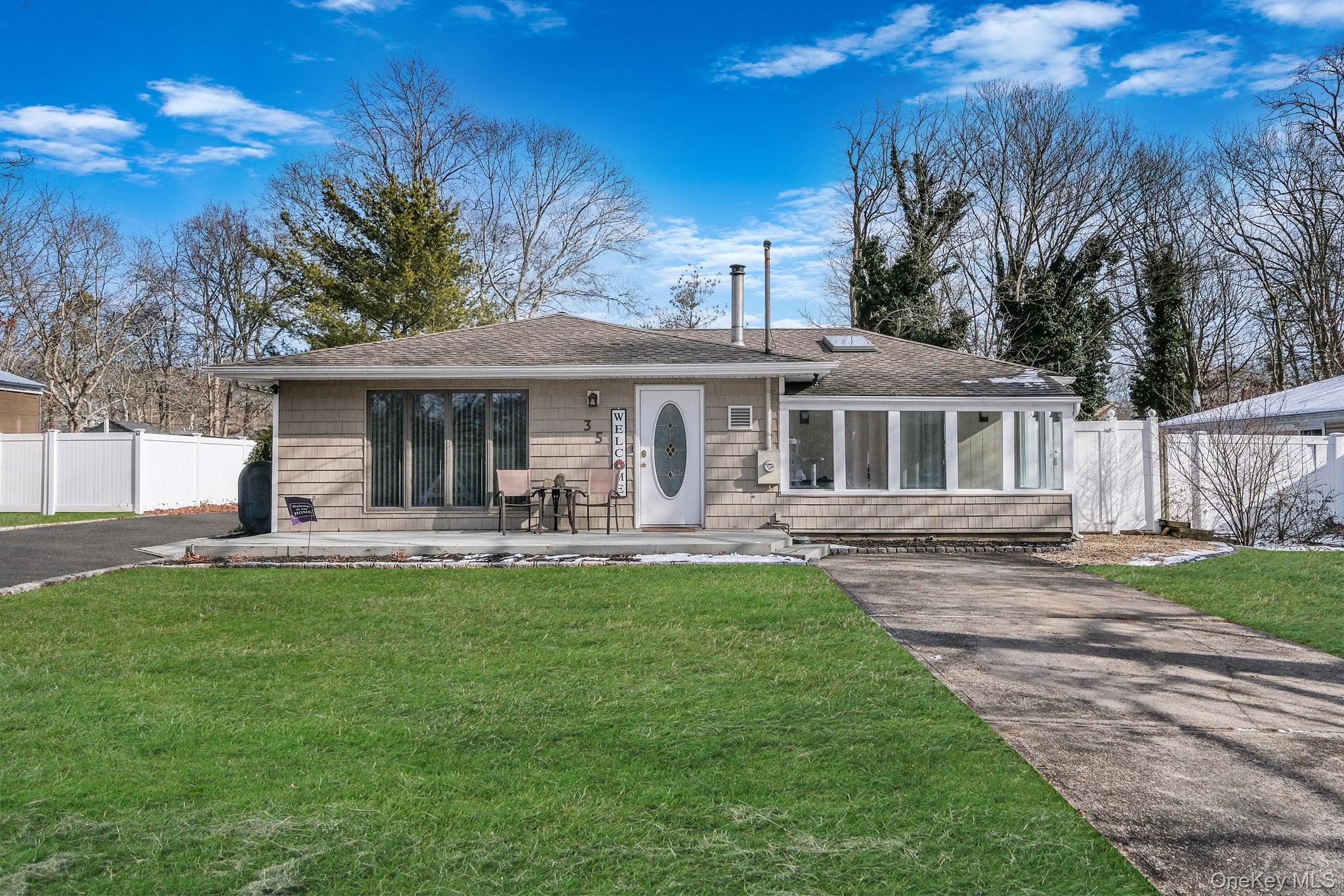 #1 photo, 35 Strafford Street, Mastic , NY 11950