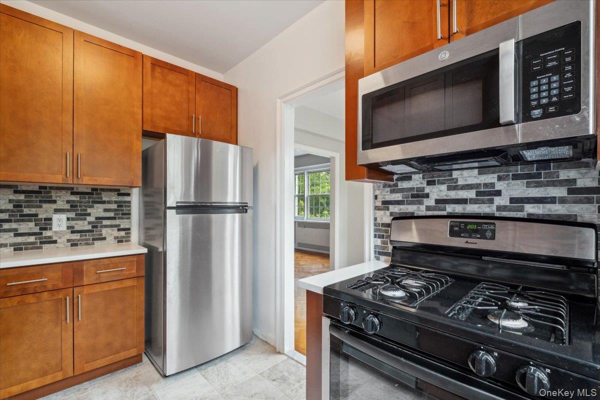 #11 photo, 45 Popham Road, Scarsdale , NY 10583