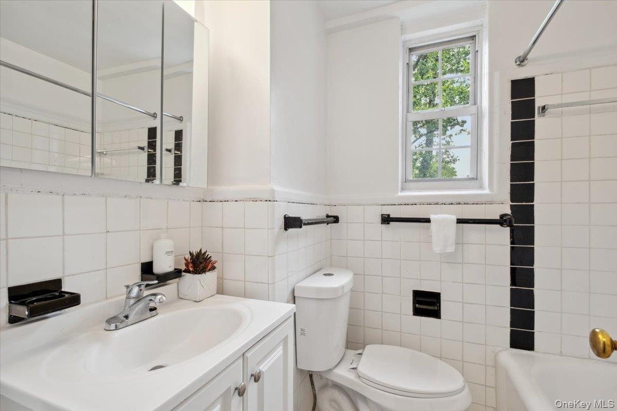 #13 photo, 45 Popham Road, Scarsdale , NY 10583