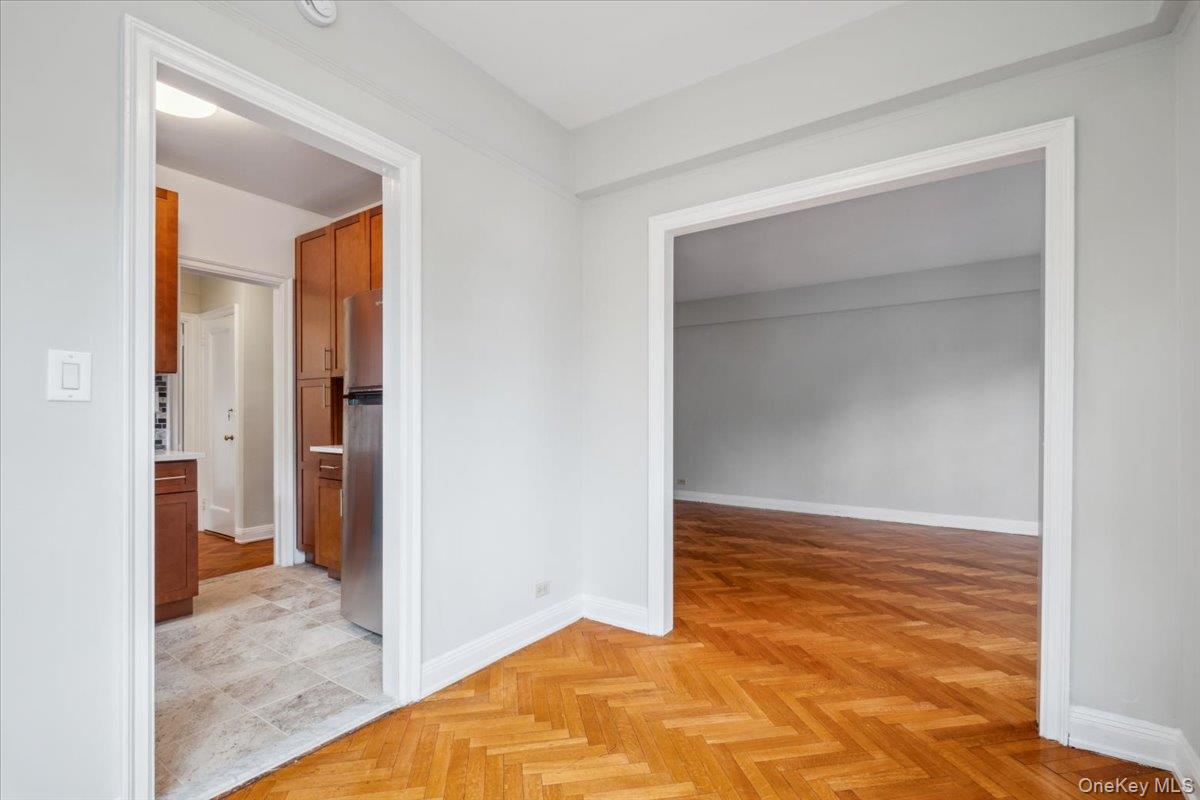 #8 photo, 45 Popham Road, Scarsdale , NY 10583