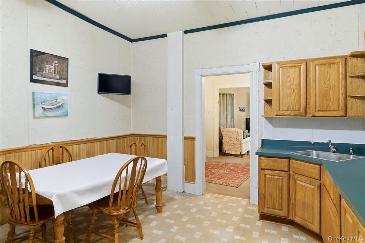 #12 photo, 37 Summit Avenue, Catskill , NY 12414