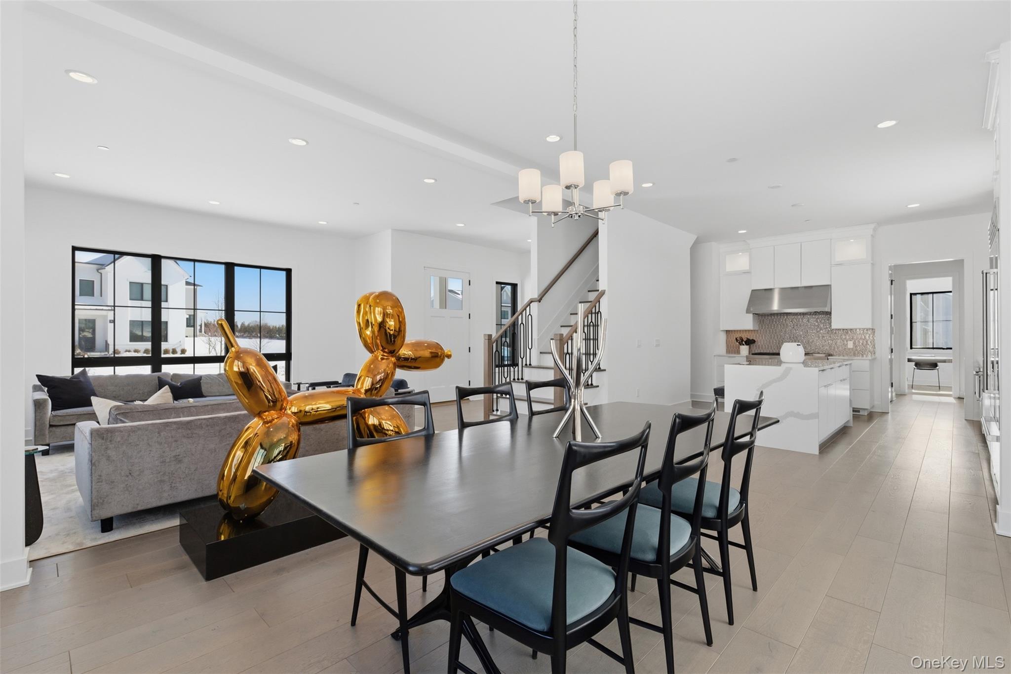 #5 photo, 9 Sequoia Circle, Manhasset , NY 11030