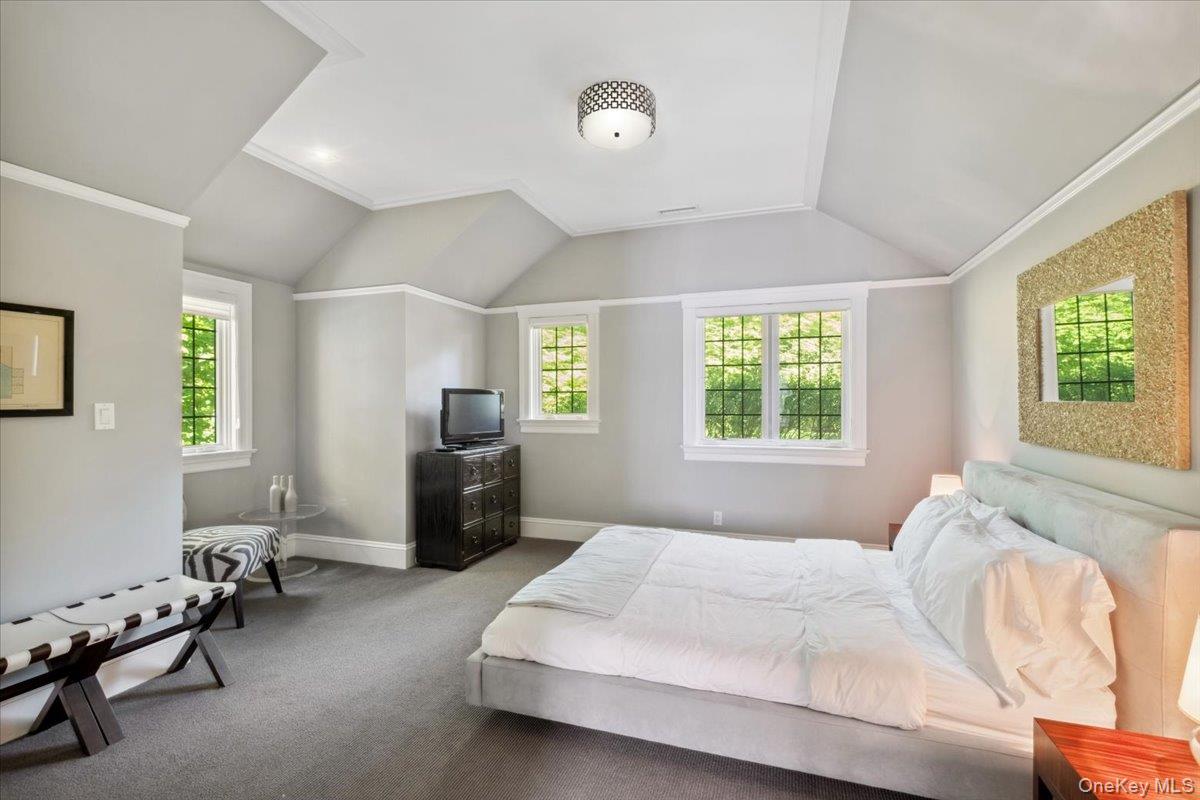 #17 photo, 54 Inverness Road, Scarsdale , NY 10583