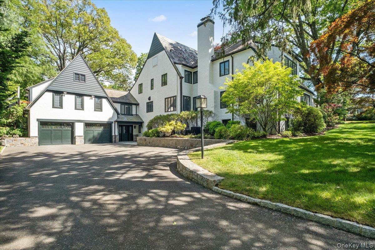 #4 photo, 54 Inverness Road, Scarsdale , NY 10583