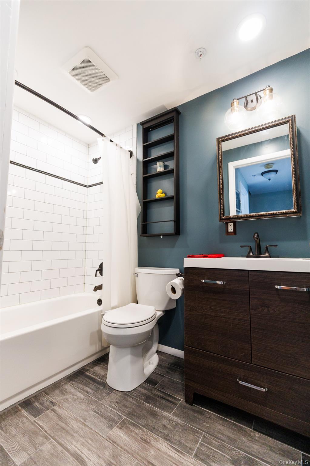 #13 photo, 70 Johnes Street, Newburgh , NY 12550