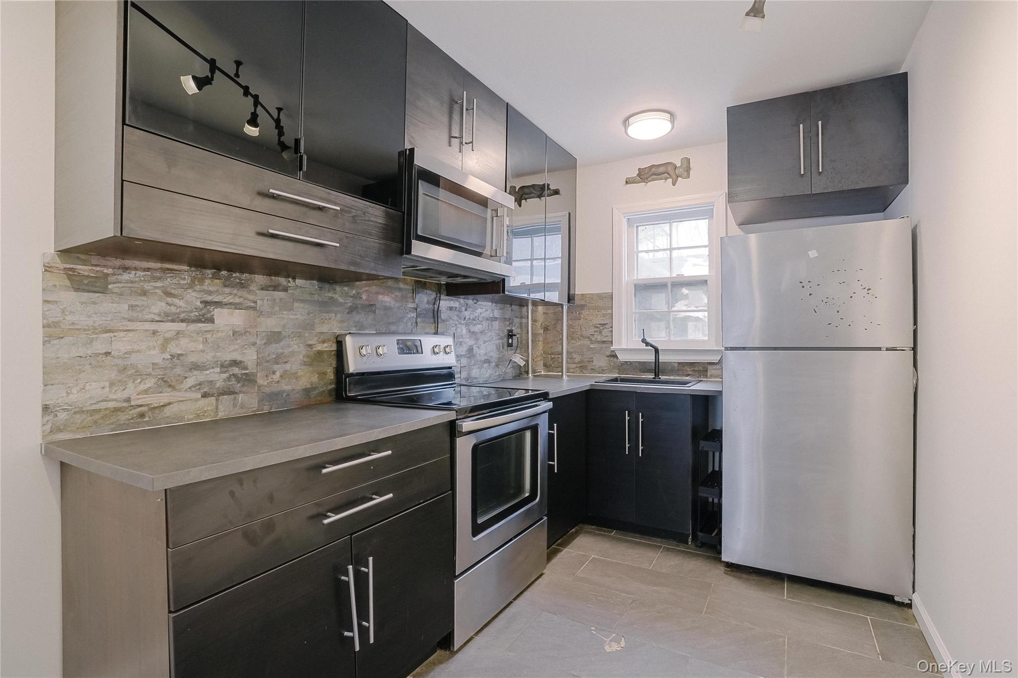 #6 photo, 1 Huguenot Street, New Paltz , NY 12561