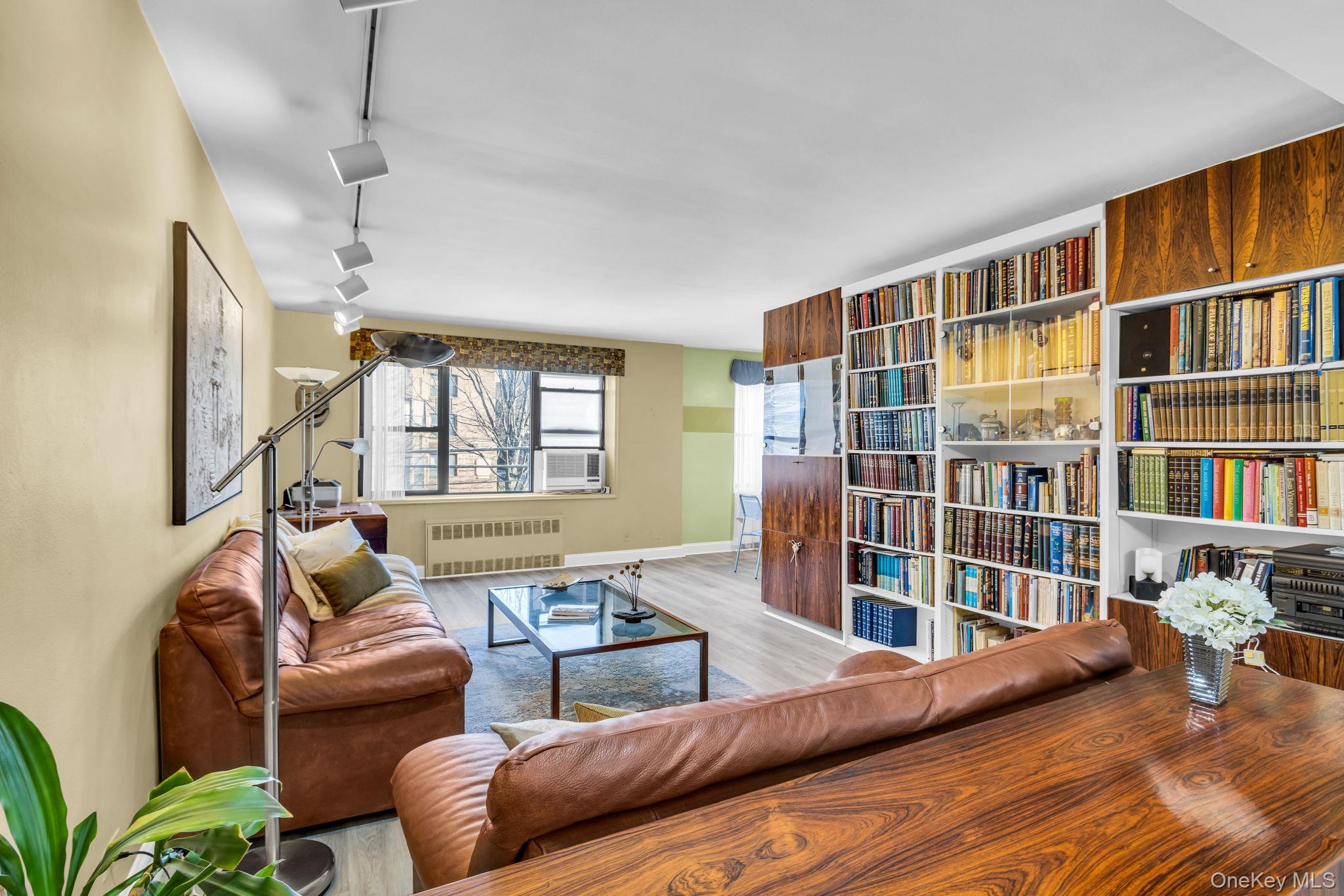 #7 photo, 3601 Johnson Avenue, הברונקס Bronx , NY 10463