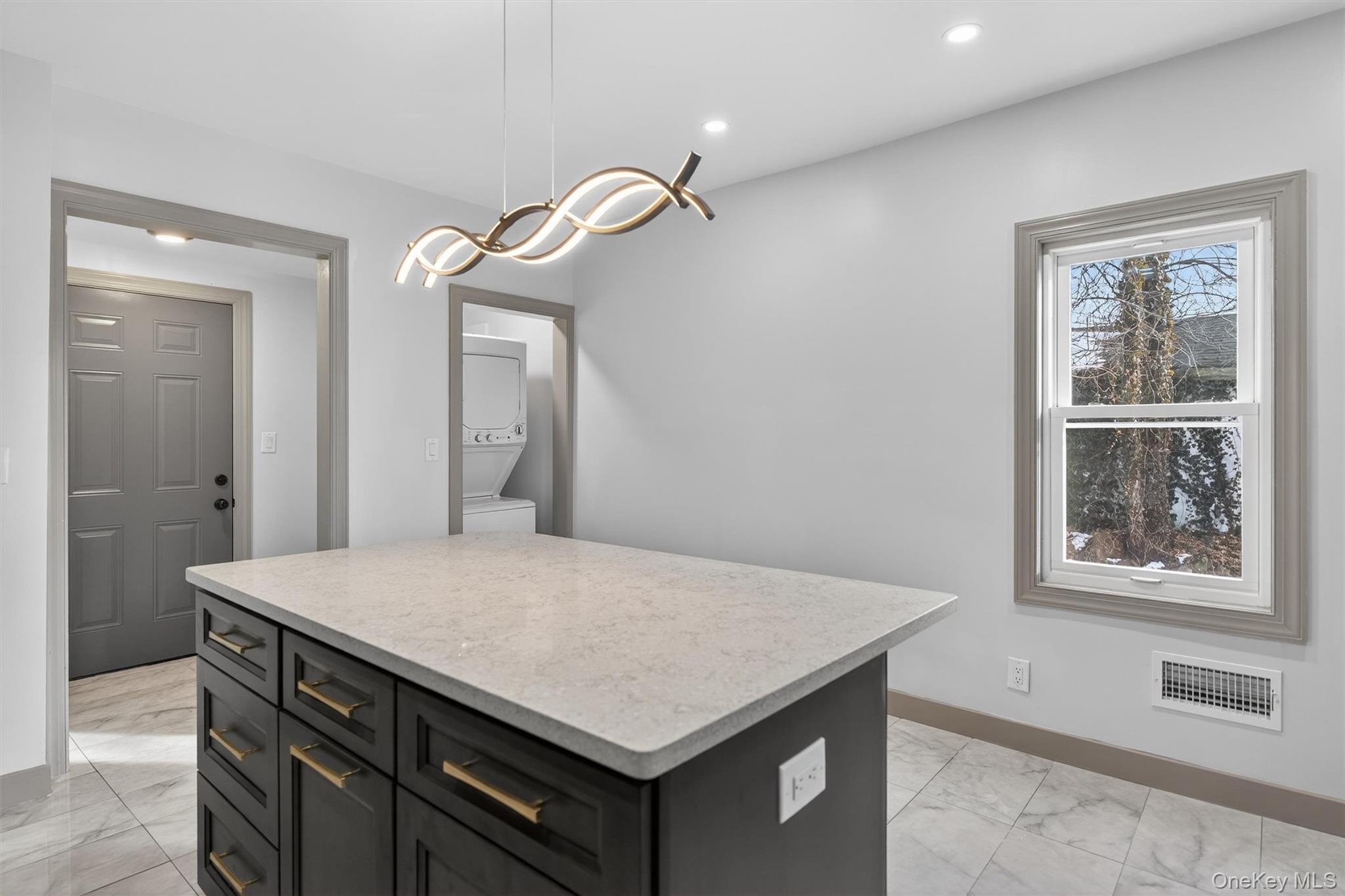 #17 photo, 62 Poplar Street, Newburgh , NY 12550