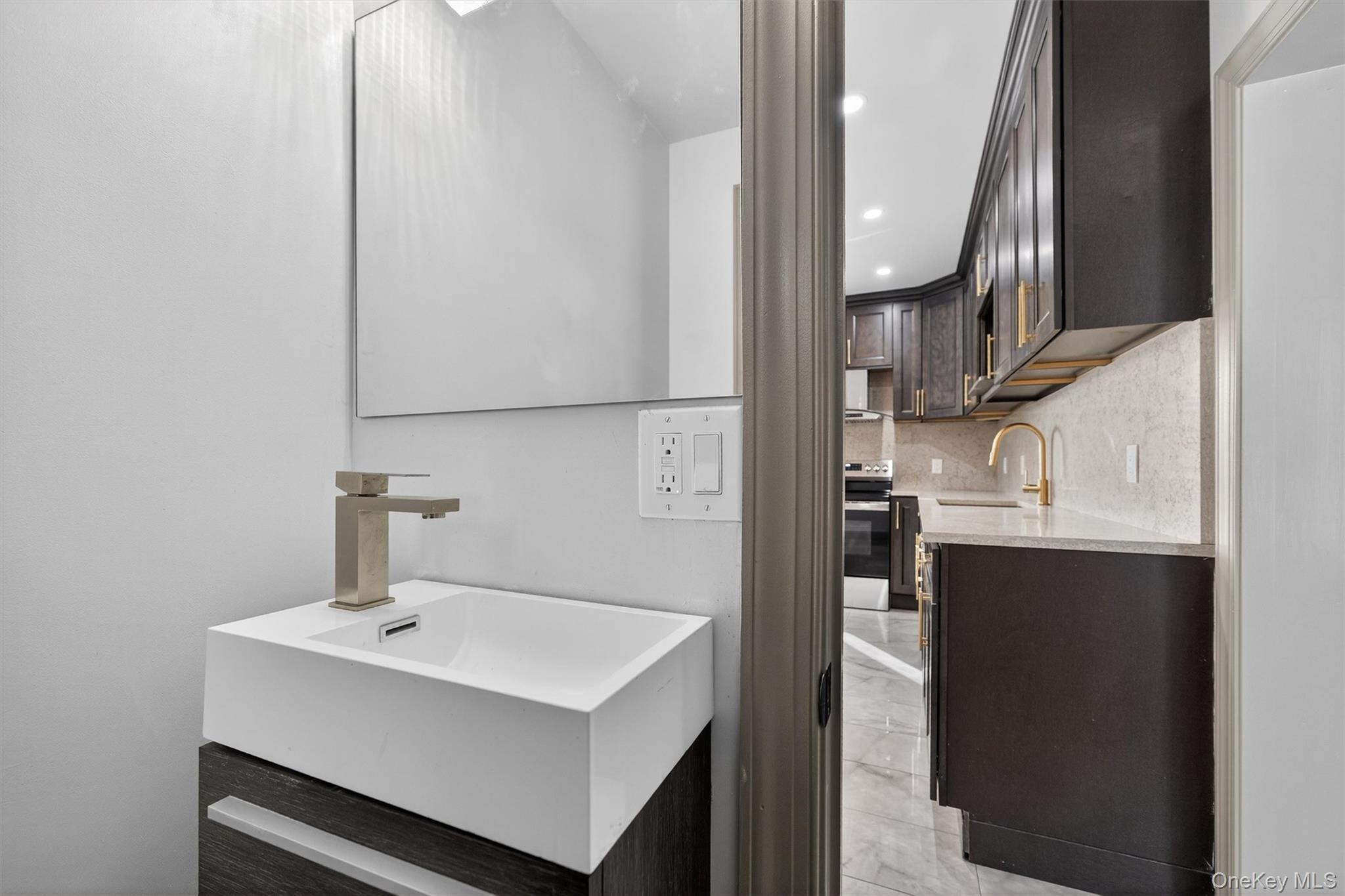 #19 photo, 62 Poplar Street, Newburgh , NY 12550