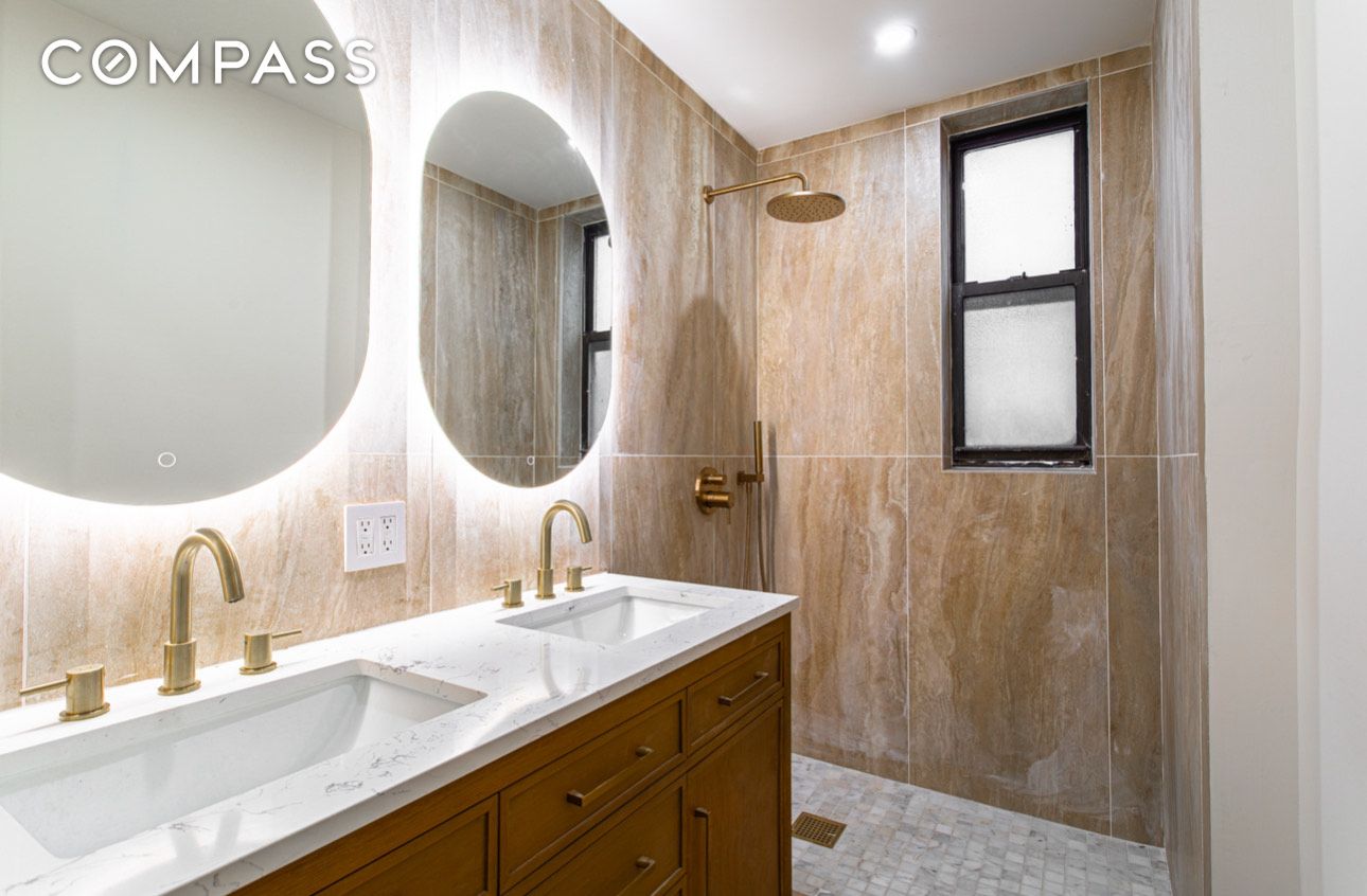 #7 photo, 28 W 69th Street, Upper West Side , NY 10023