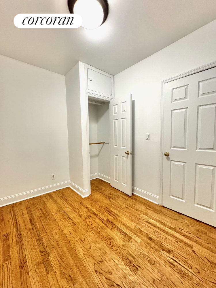 #4 photo, New York City, Lenox Hill , NY 10021