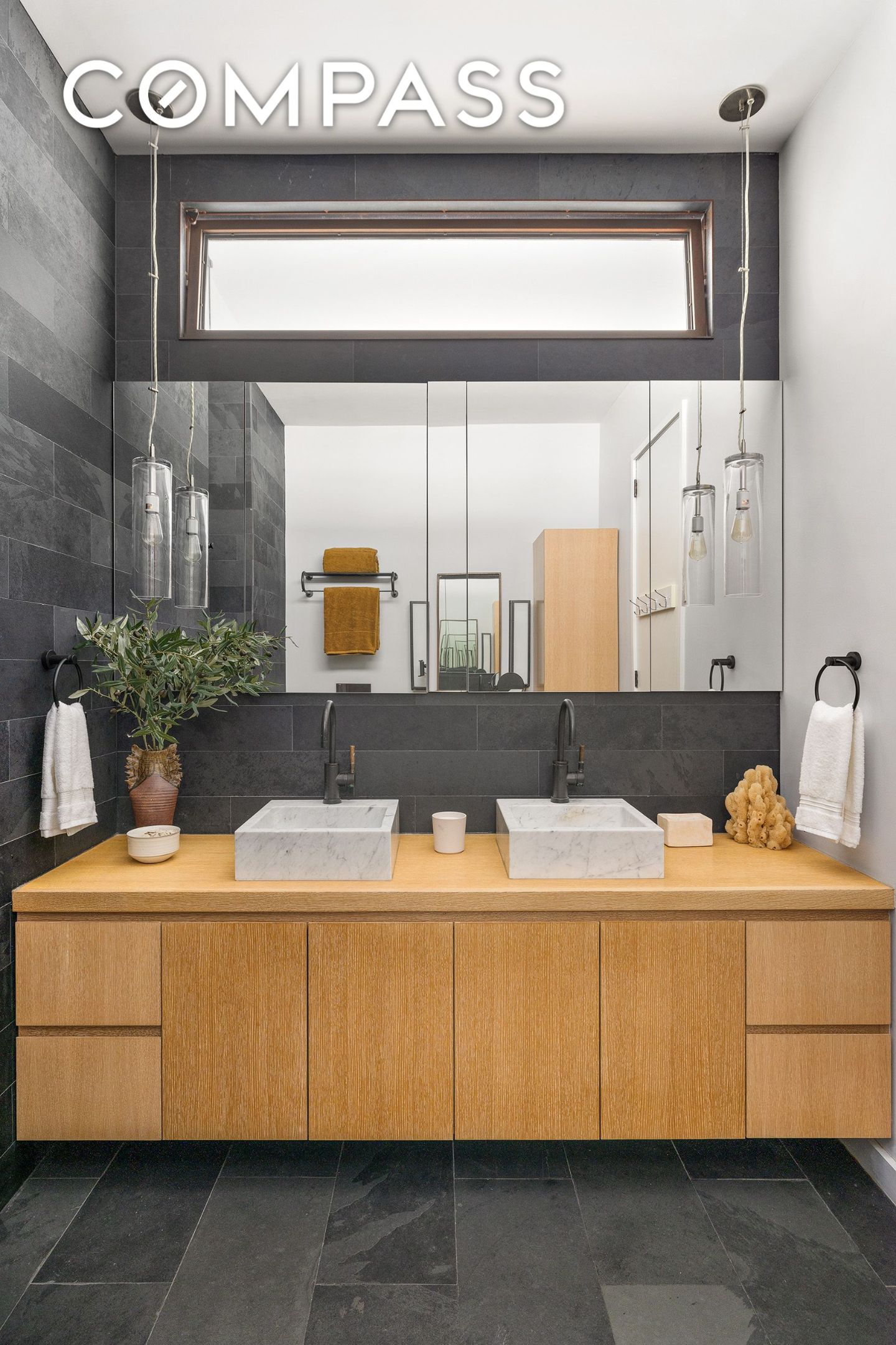 #16 photo, 250 Mercer Street, Greenwich Village , NY 10012