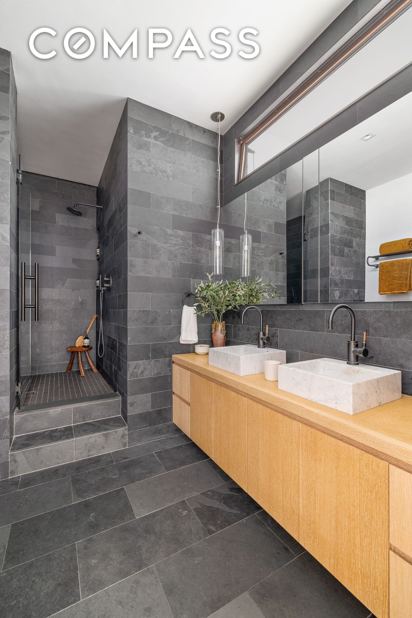 #20 photo, 250 Mercer Street, Greenwich Village , NY 10012