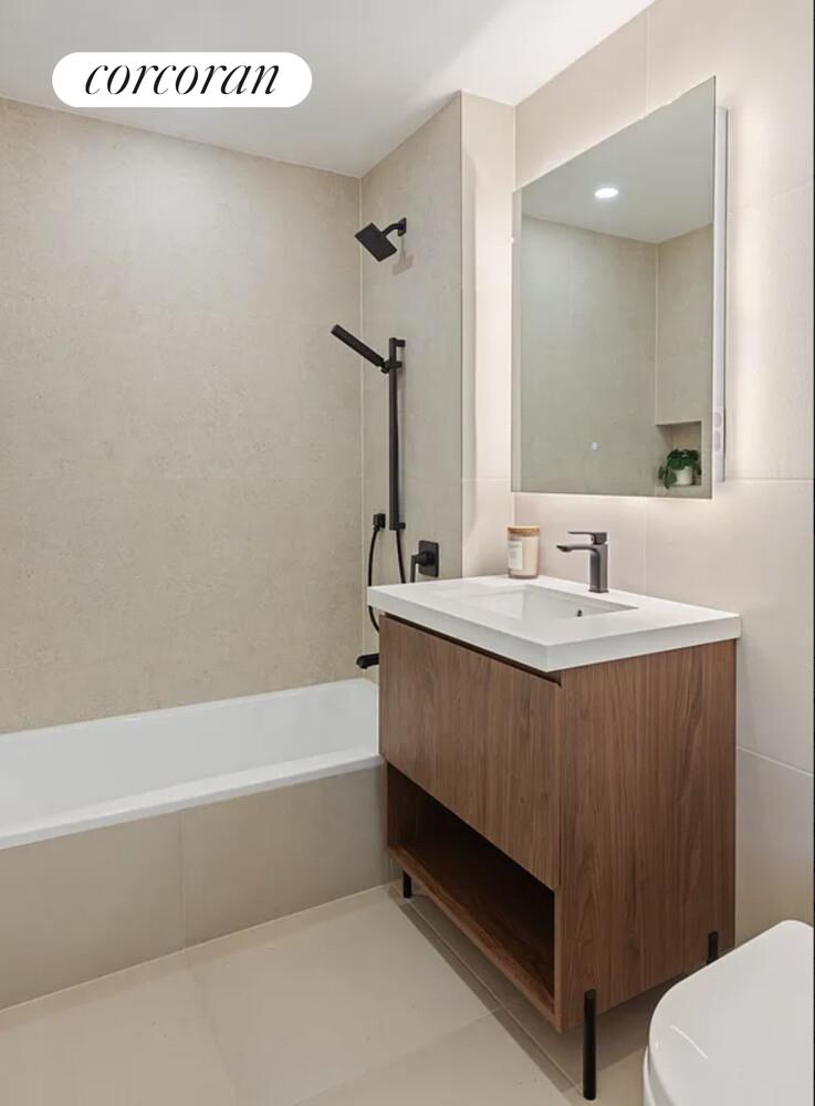 #10 photo, Brooklyn, Williamsburg , NY 11211