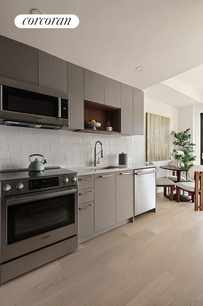 #9 photo, Brooklyn, Williamsburg , NY 11211