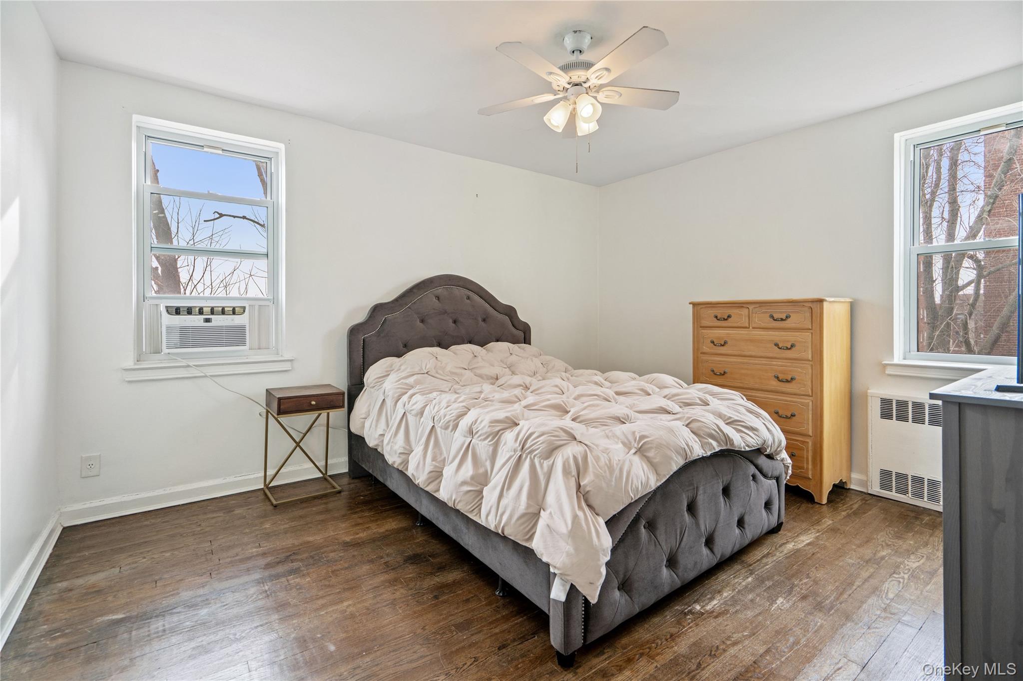 #7 photo, 24 Mulford Place, Hempstead , NY 11550