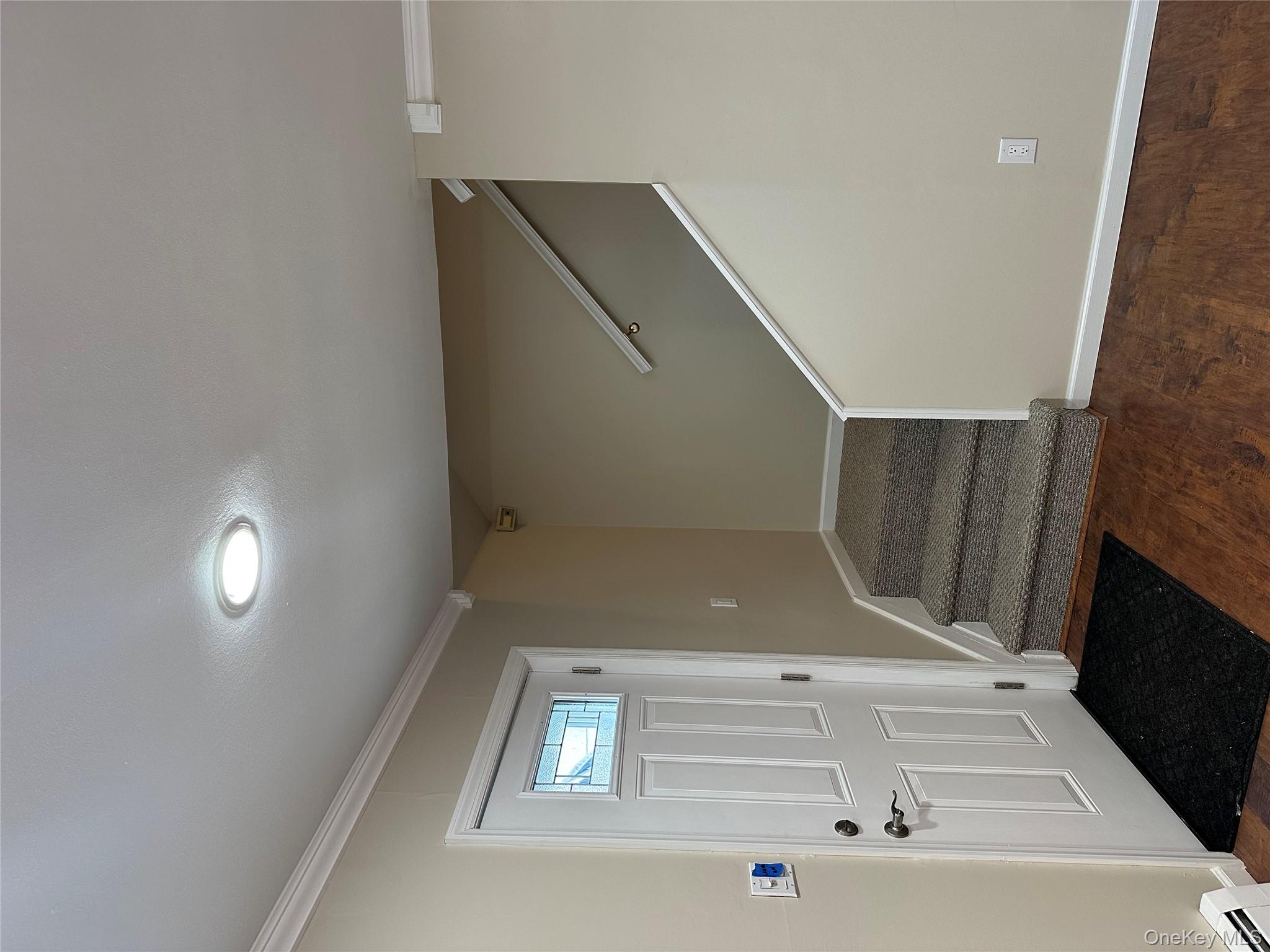 #19 photo, 10 Shiloh Court, Coram , NY 11727