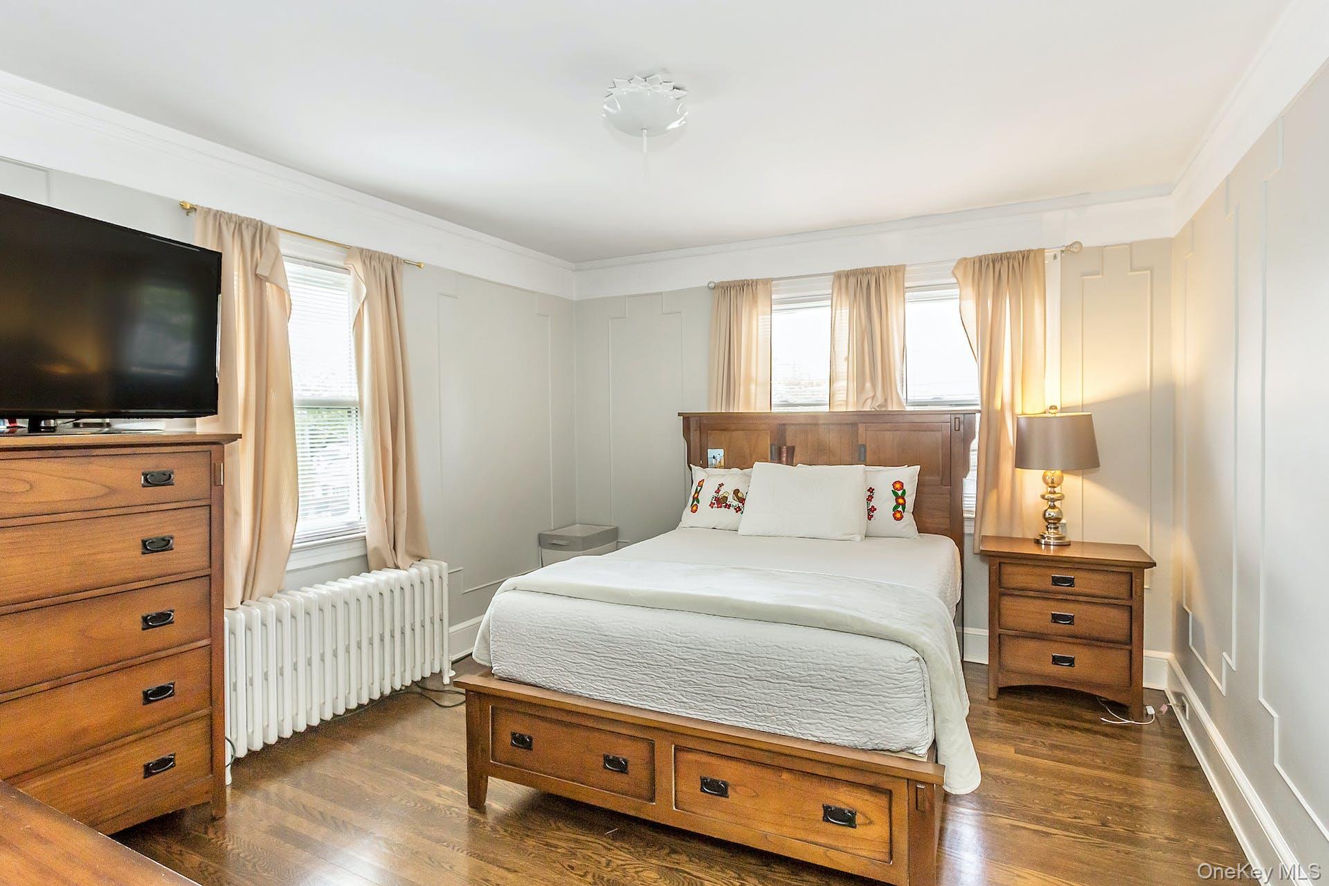 #5 photo, 29 Ford Street, Glen Cove , NY 11542