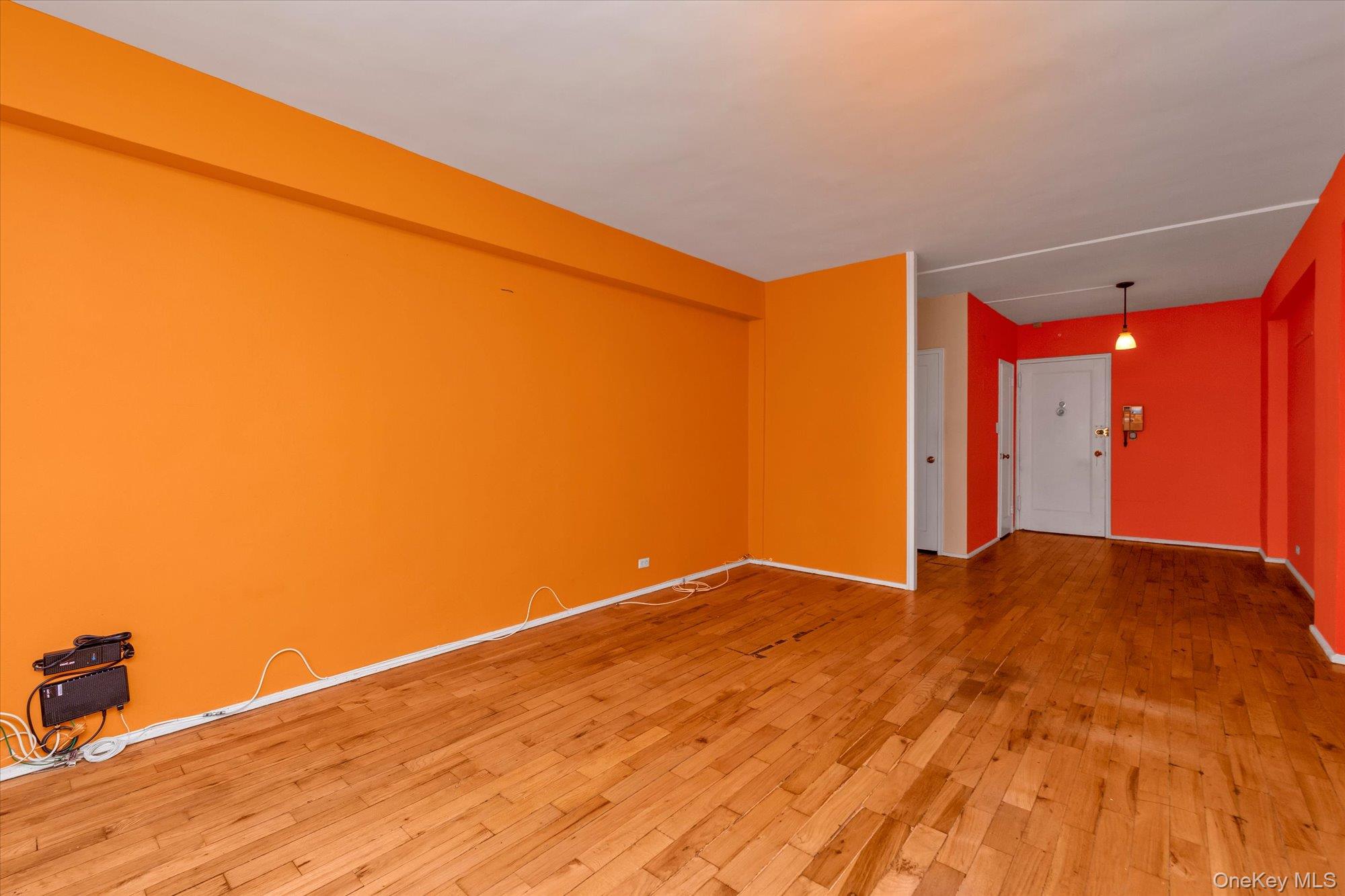 #5 photo, 99-21 67 Road, Forest Hills , NY 11375