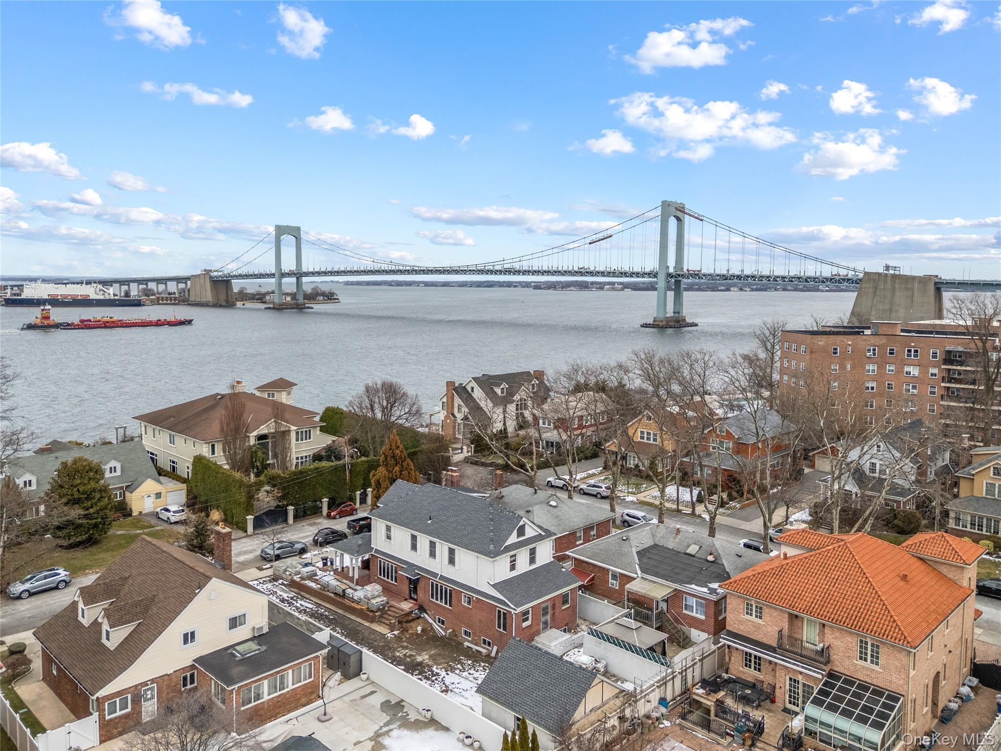 #4 photo, 16016 Riverside Drive, Beechhurst , NY 11357