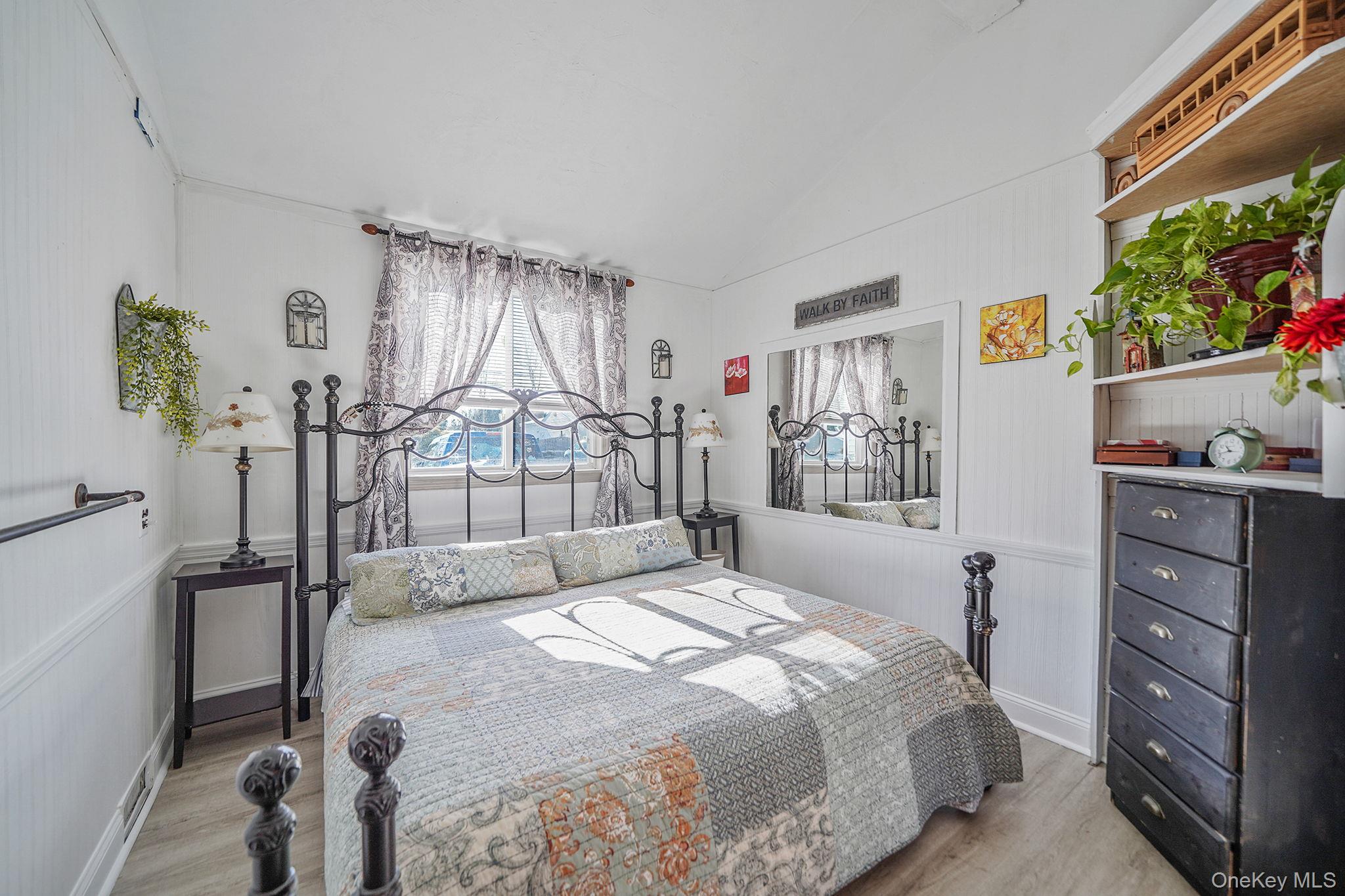 #13 photo, 15 18th Avenue, Bay Shore , NY 11706