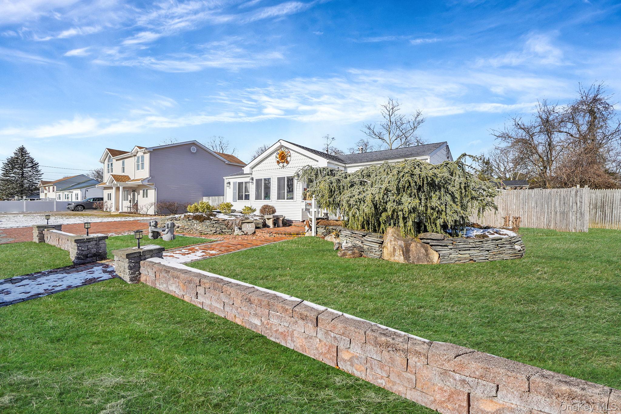 #2 photo, 15 18th Avenue, Bay Shore , NY 11706