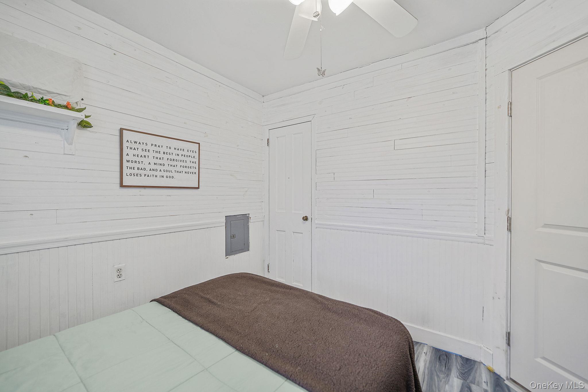 #20 photo, 15 18th Avenue, Bay Shore , NY 11706