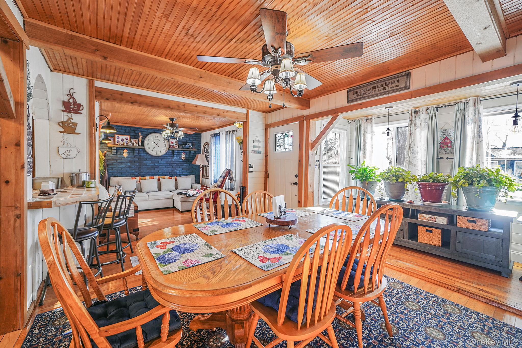 #5 photo, 15 18th Avenue, Bay Shore , NY 11706