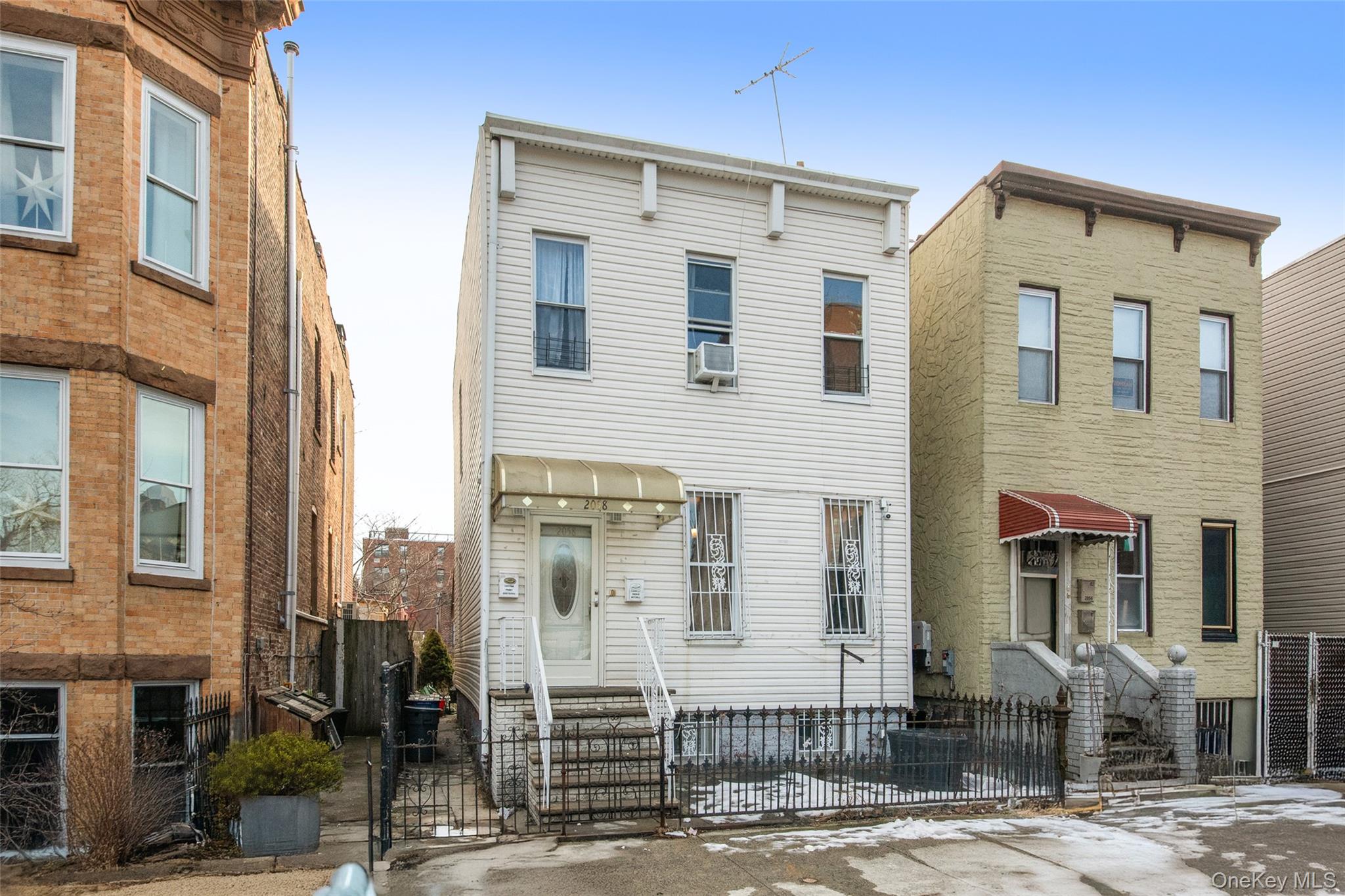 #3 photo, 2058 Bergen Street, Brooklyn , NY 11233
