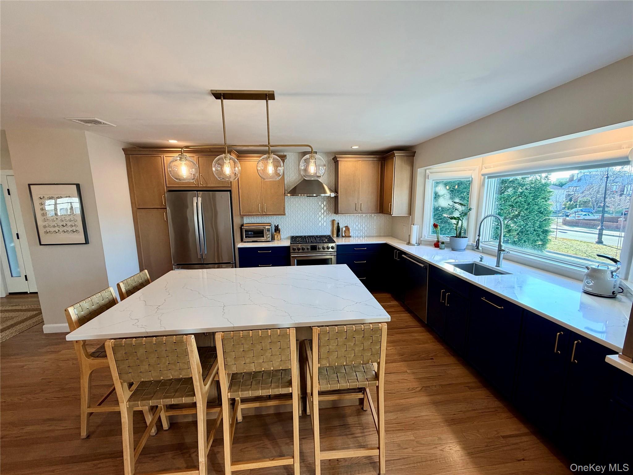 #1 photo, 214 National Boulevard, Нассау ‖ Long Beach , NY 11561