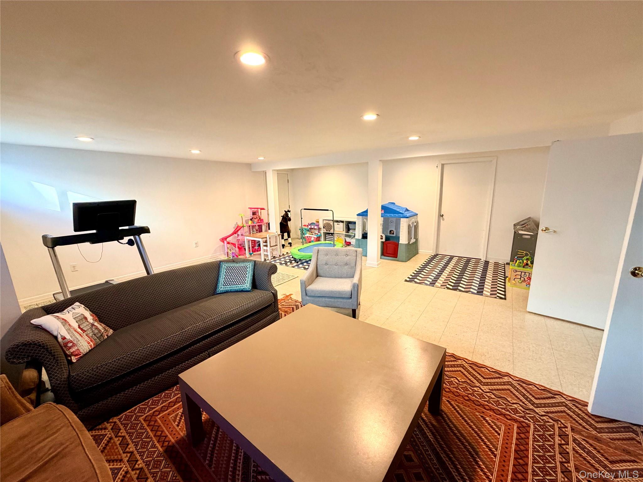 #20 photo, 214 National Boulevard, Нассау ‖ Long Beach , NY 11561