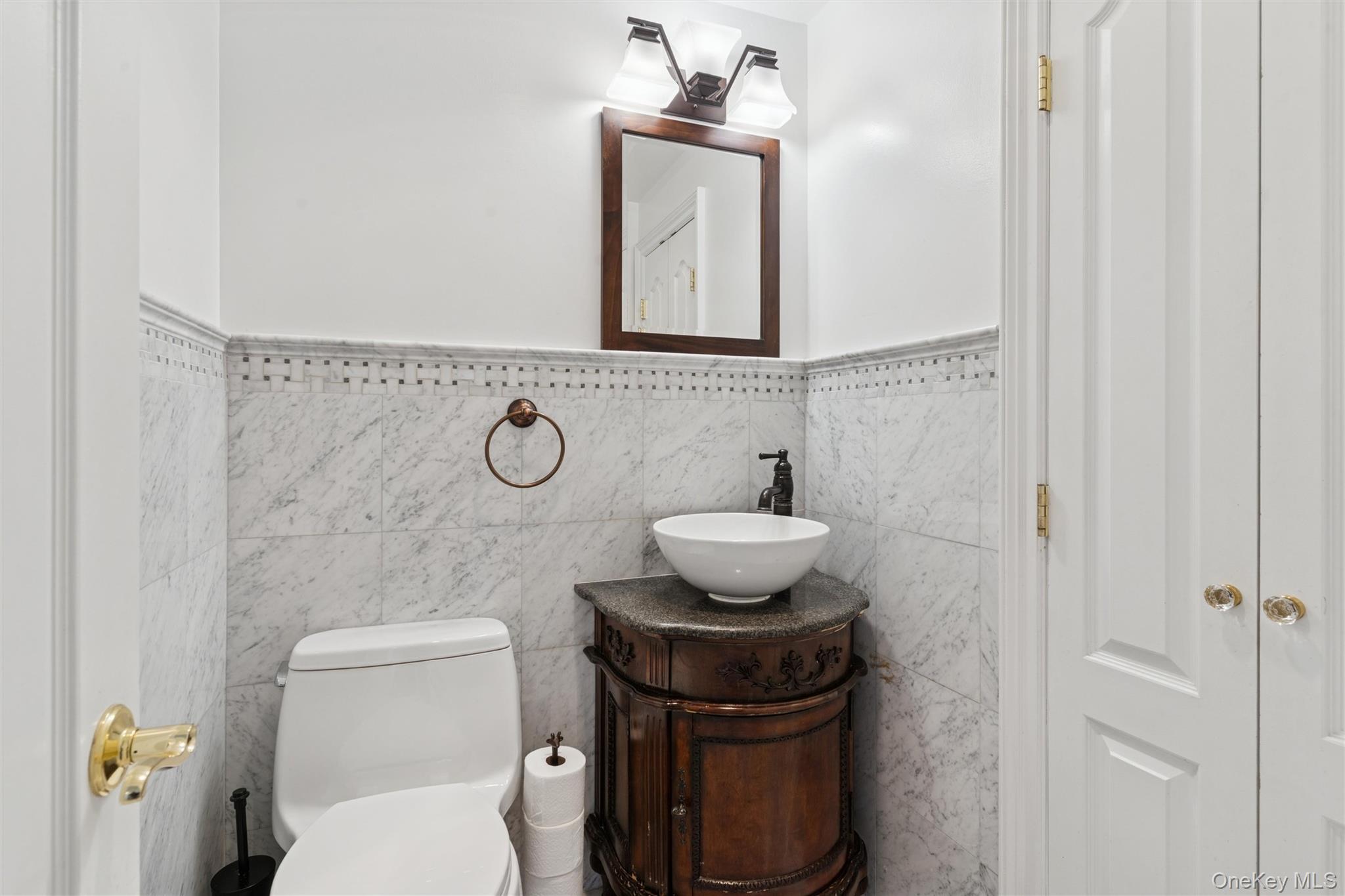 #10 photo, 157 Hempstead Avenue, Lynbrook , NY 11563