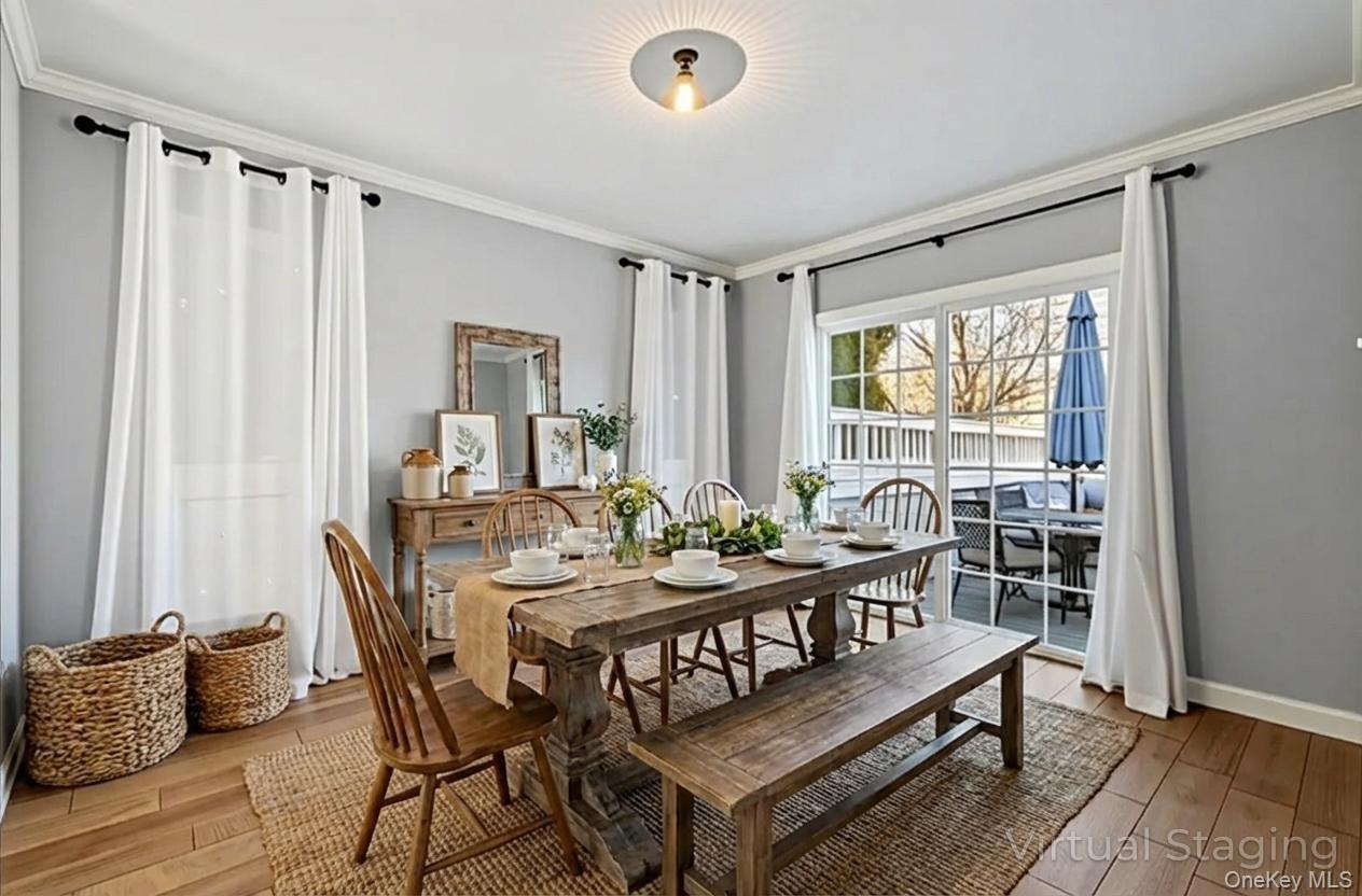 #10 photo, 69 Hawthorne Street, नासाउ काउंटी Massapequa , NY 11758