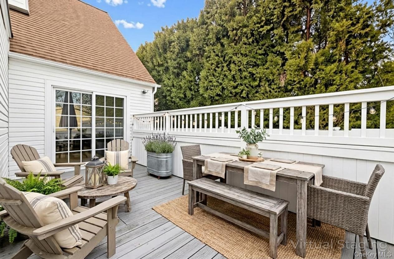 #18 photo, 69 Hawthorne Street, नासाउ काउंटी Massapequa , NY 11758