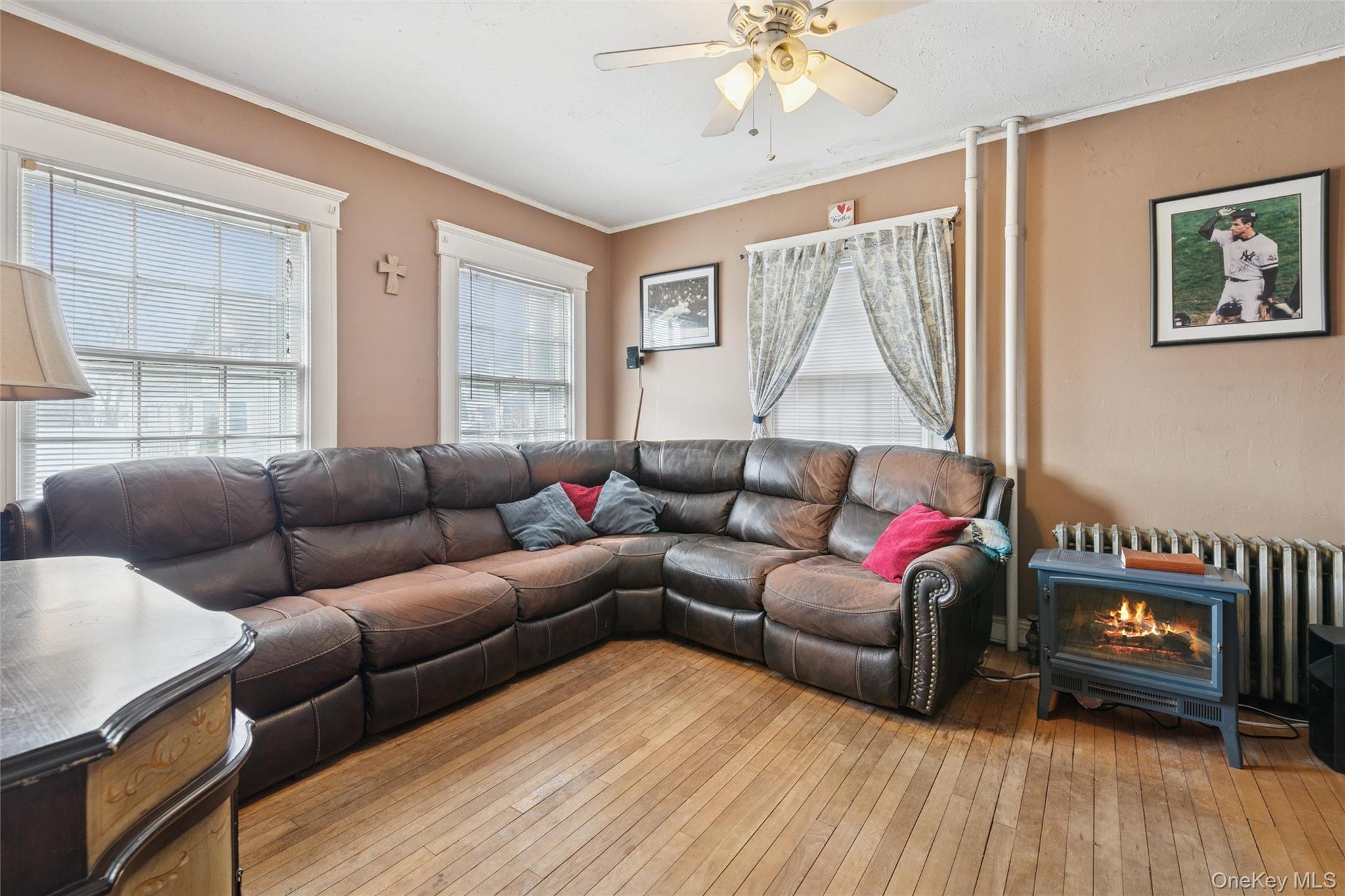 #8 photo, 73 Redmond Avenue, Bay Shore , NY 11706