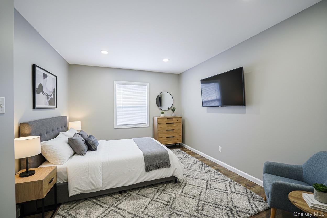 #14 photo, 130 5th Avenue, Bay Shore , NY 11706