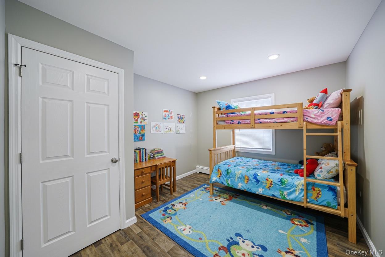 #16 photo, 130 5th Avenue, Bay Shore , NY 11706