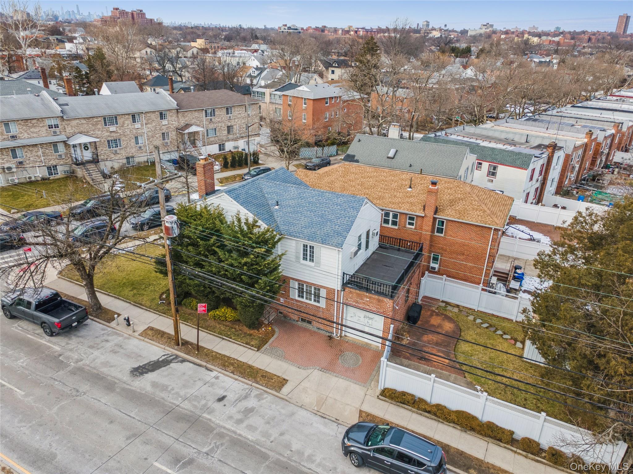 #2 photo, 166-07 Union Turnpike, Fresh Meadows , NY 11366