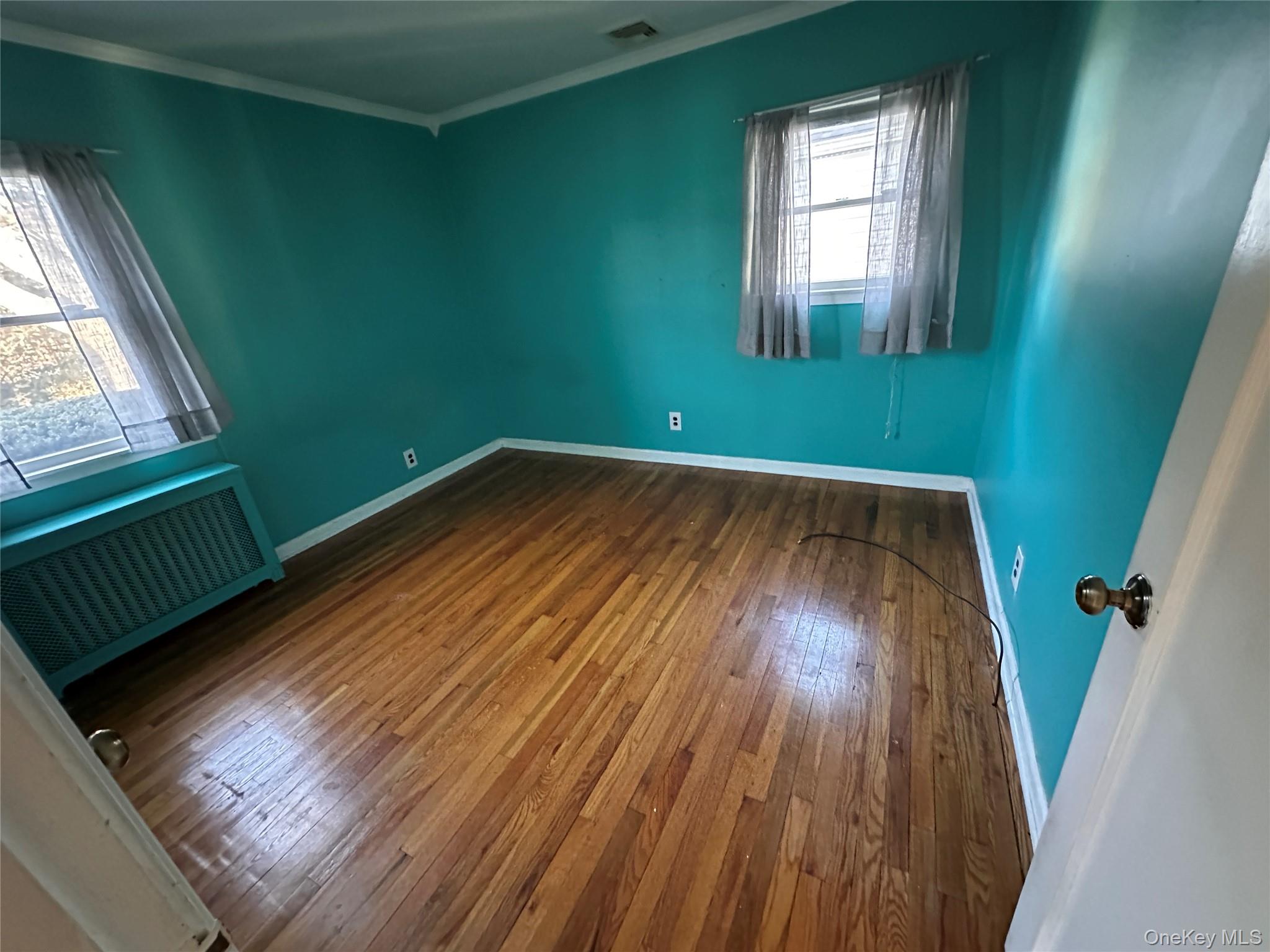 #12 photo, 91 7th Street, Hicksville , NY 11801