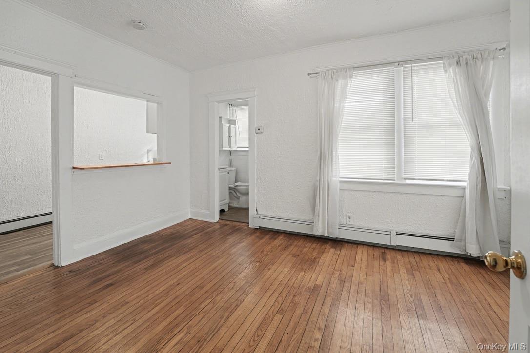 #7 photo, 7 S Atlantic Street, Bay Shore , NY 11706