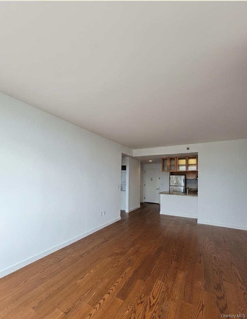 #5 photo, 40-28 College Point Boulevard, Flushing , NY 11354