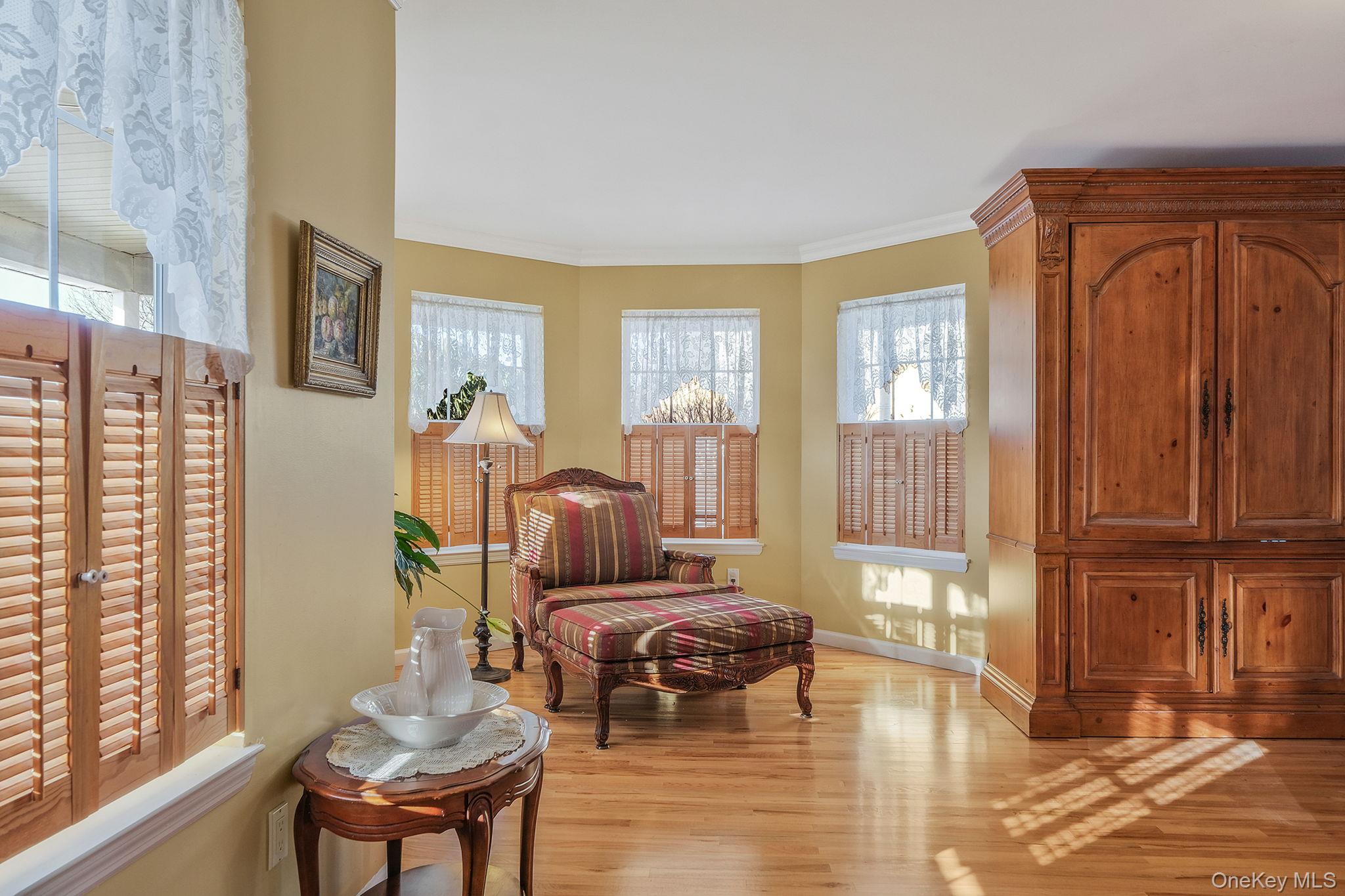 #8 photo, 5 Old Neck Court, Manorville , NY 11949