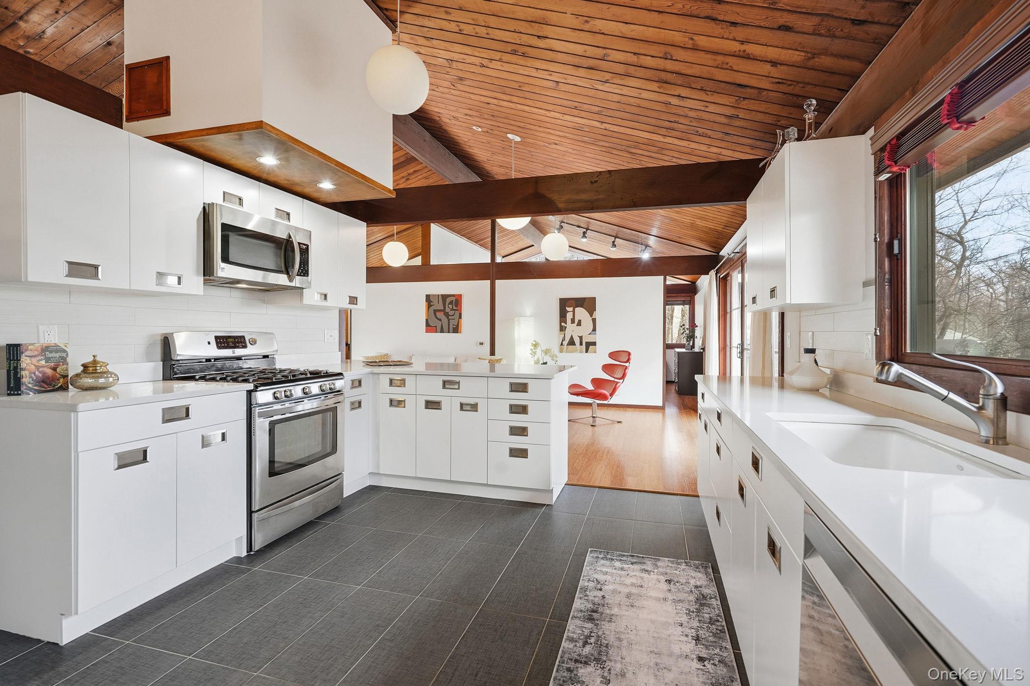 #9 photo, 16 Park Hill Terrace, Dobbs Ferry , NY 10522