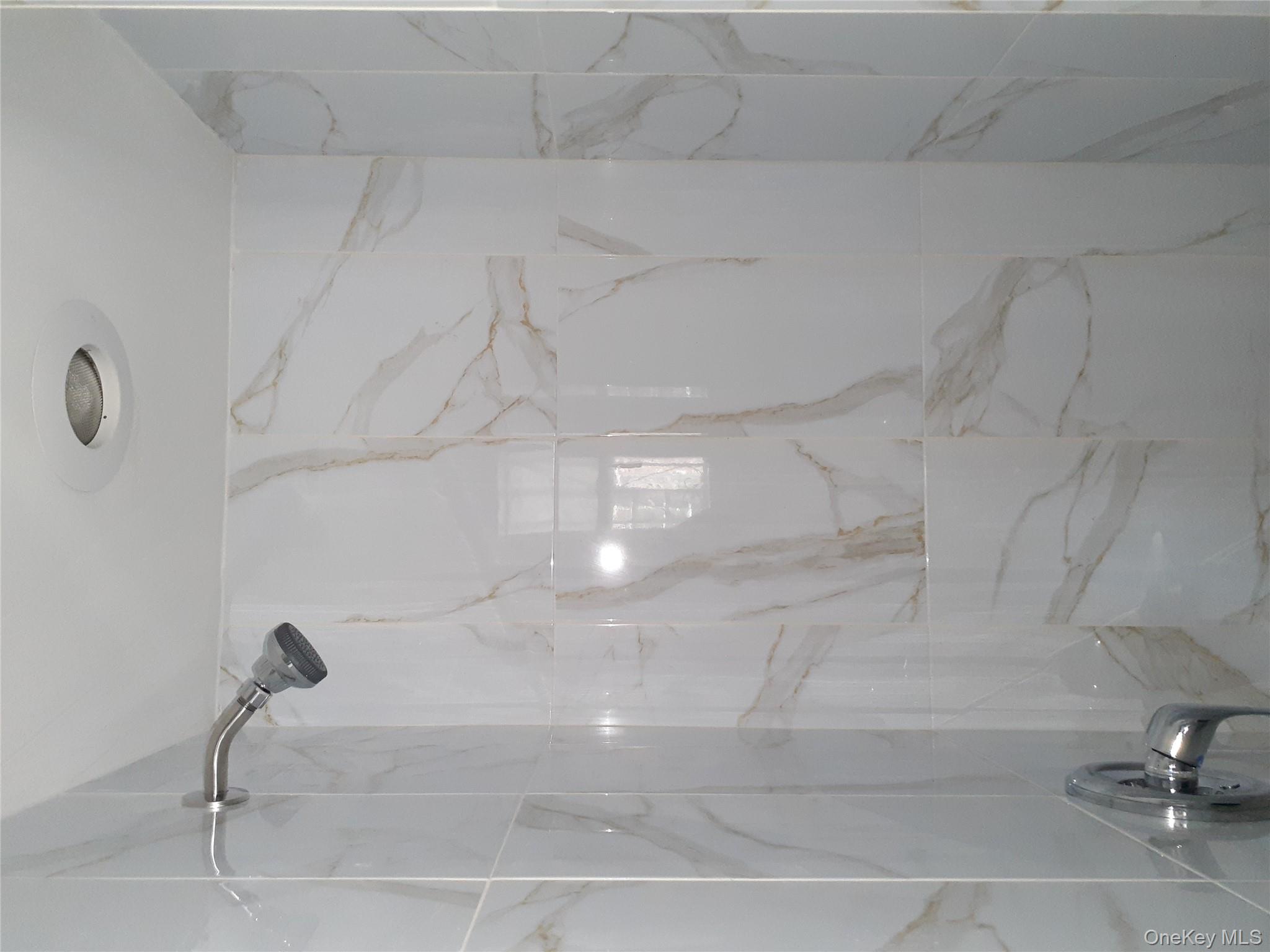 #14 photo, 1042 E 233rd Street, ब्रोंक्स Bronx , NY 10466