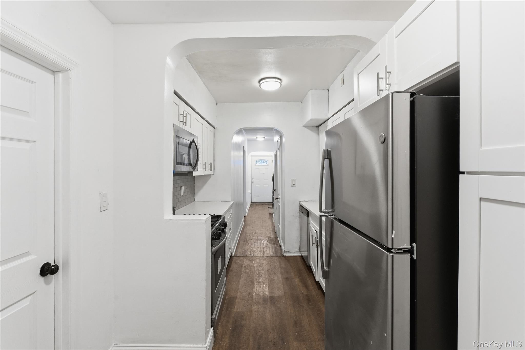 #19 photo, 1042 E 233rd Street, 布朗士 Bronx , NY 10466