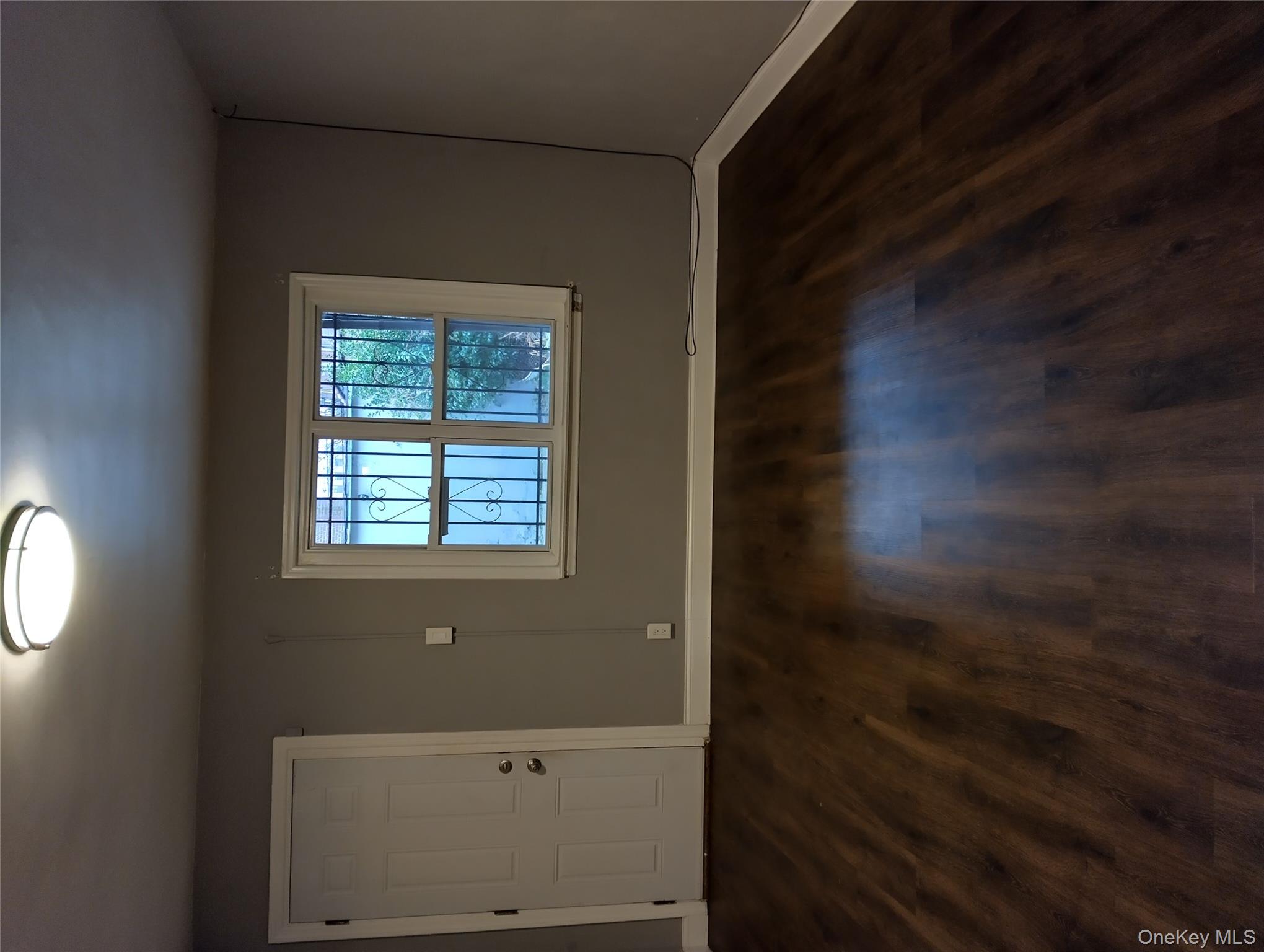 #3 photo, 1042 E 233rd Street, ब्रोंक्स Bronx , NY 10466