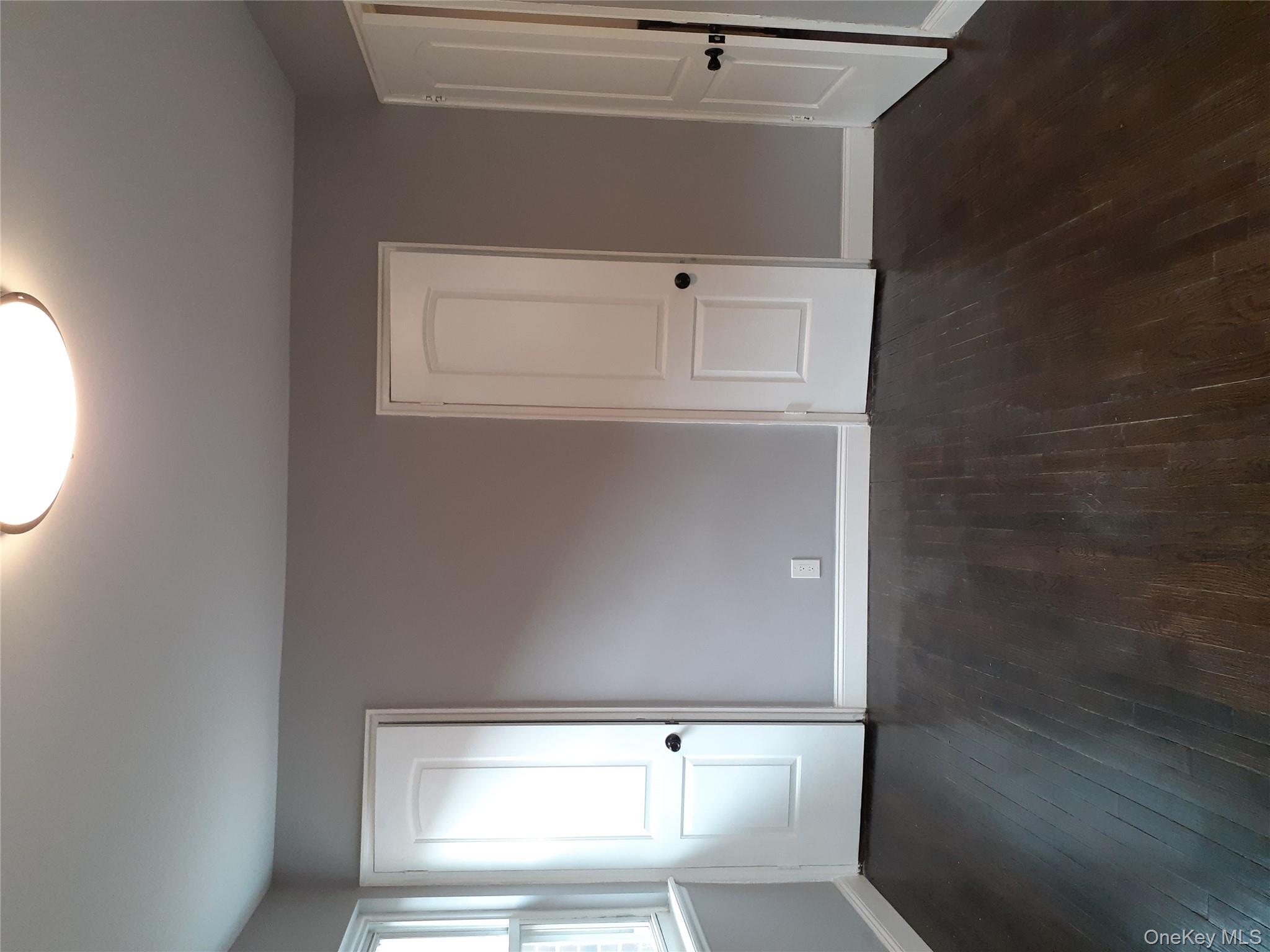 #5 photo, 1042 E 233rd Street, ब्रोंक्स Bronx , NY 10466