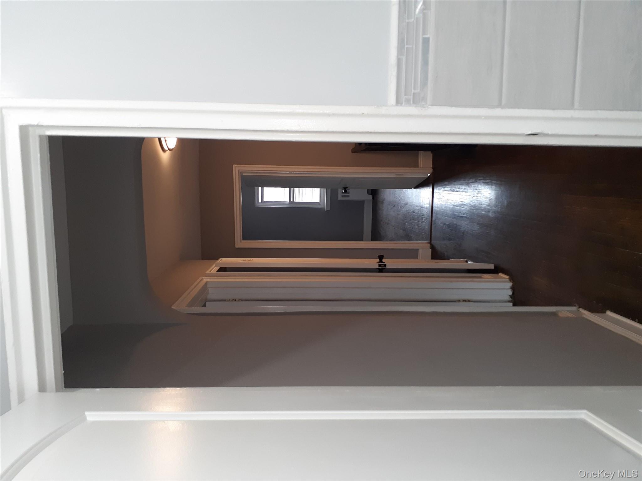 #9 photo, 1042 E 233rd Street, ब्रोंक्स Bronx , NY 10466