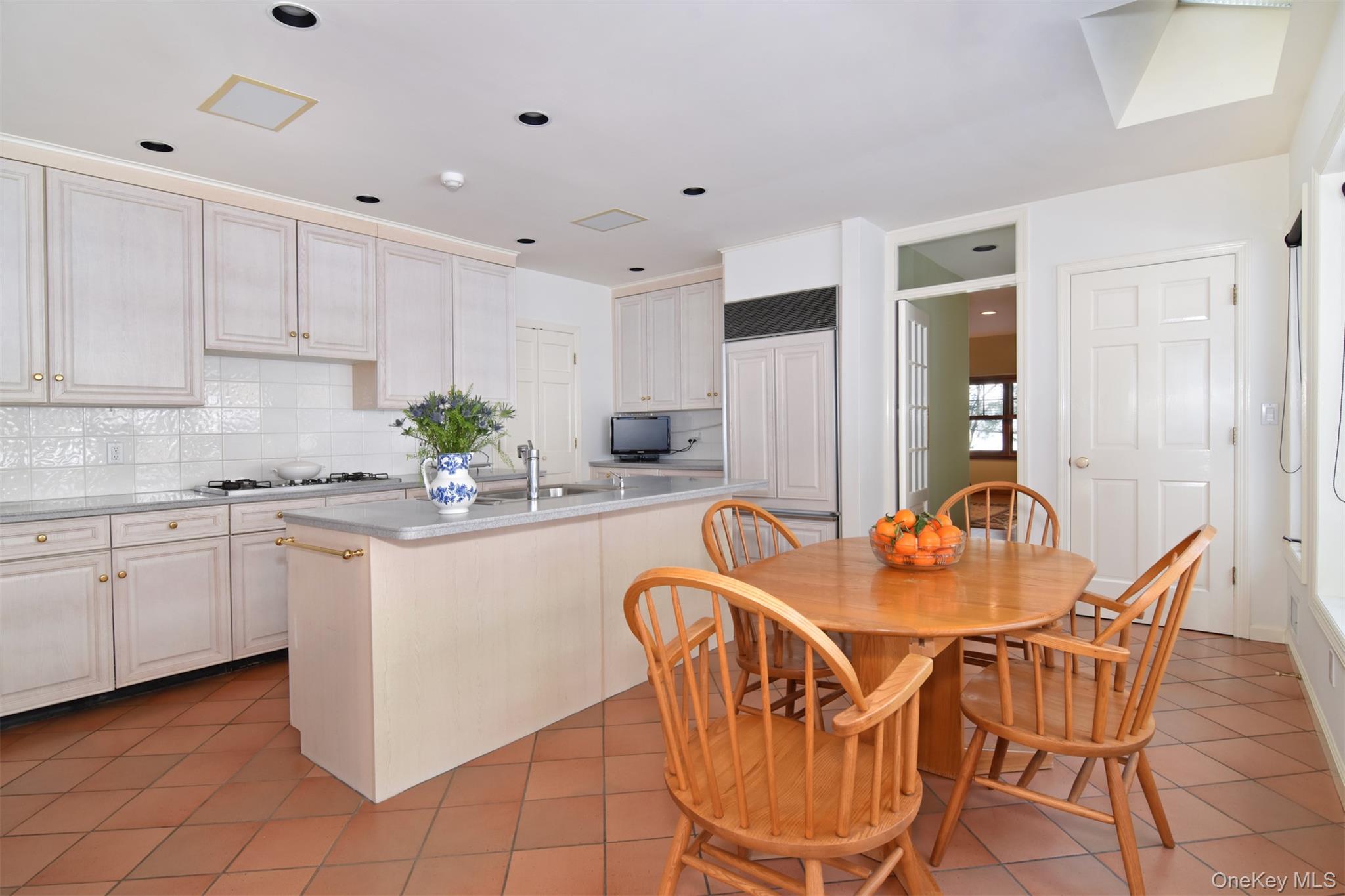 #8 photo, 81 Pinecrest Drive, Hastings-on-Hudson , NY 10706